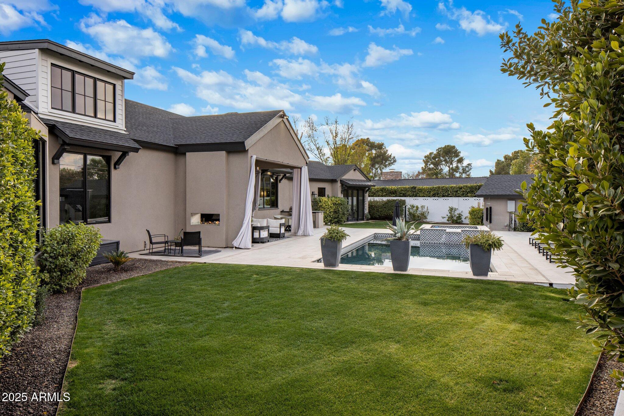 CASA LINDA 2 - Residential