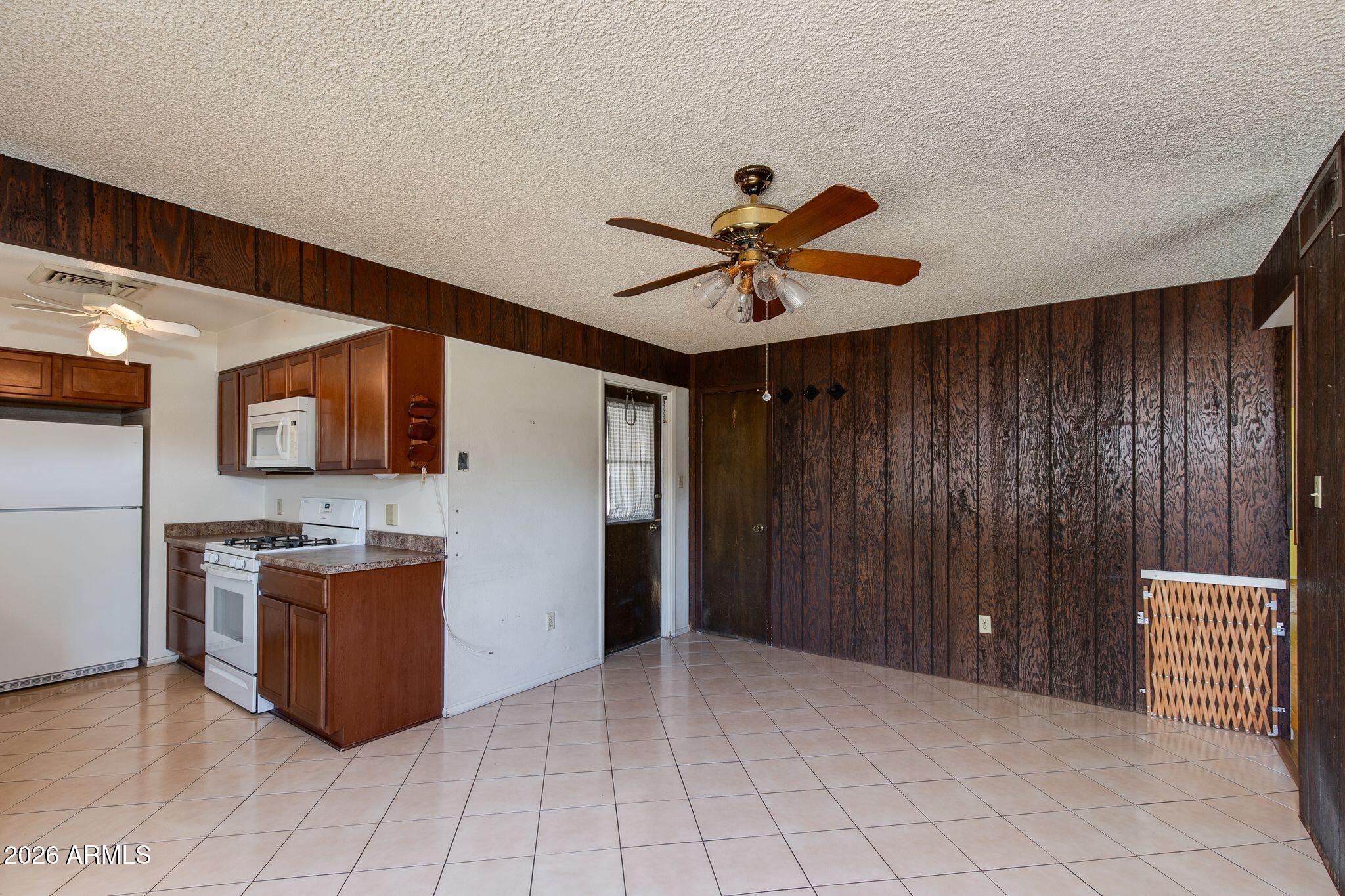 VISTA NORTH NO 2 - Residential