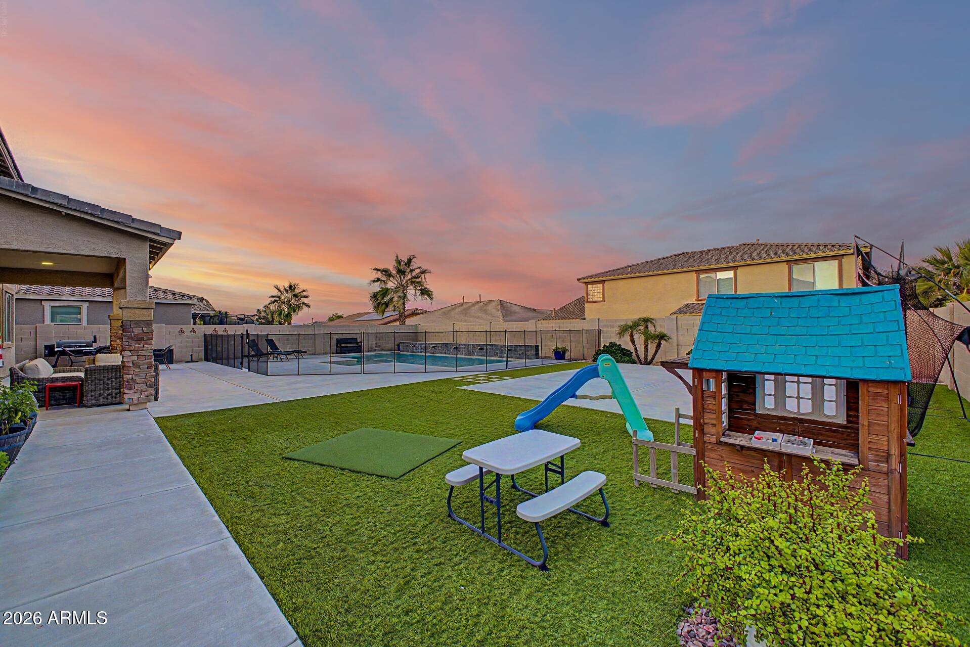 SURPRISE FARMS PHASE 4 PARCEL 1 - Residential