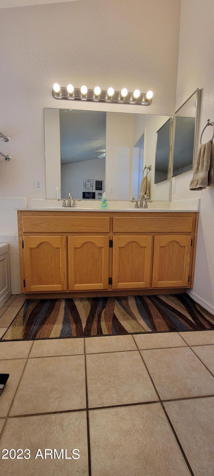 TRACT UNIT 111 - Residential