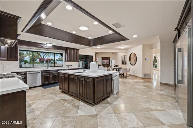 PHOENICIAN ESTATES - Residential