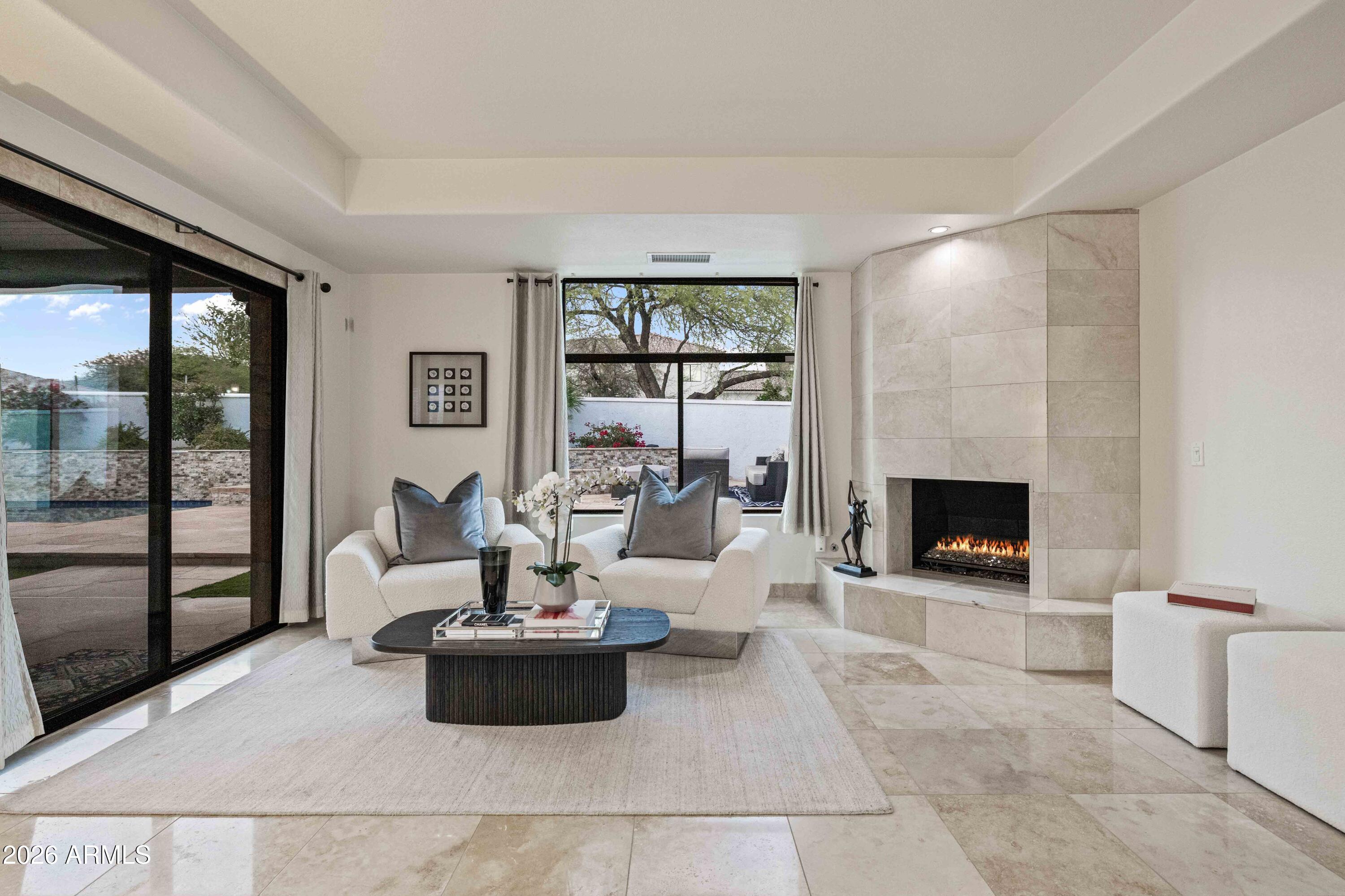 PHOENICIAN ESTATES - Residential