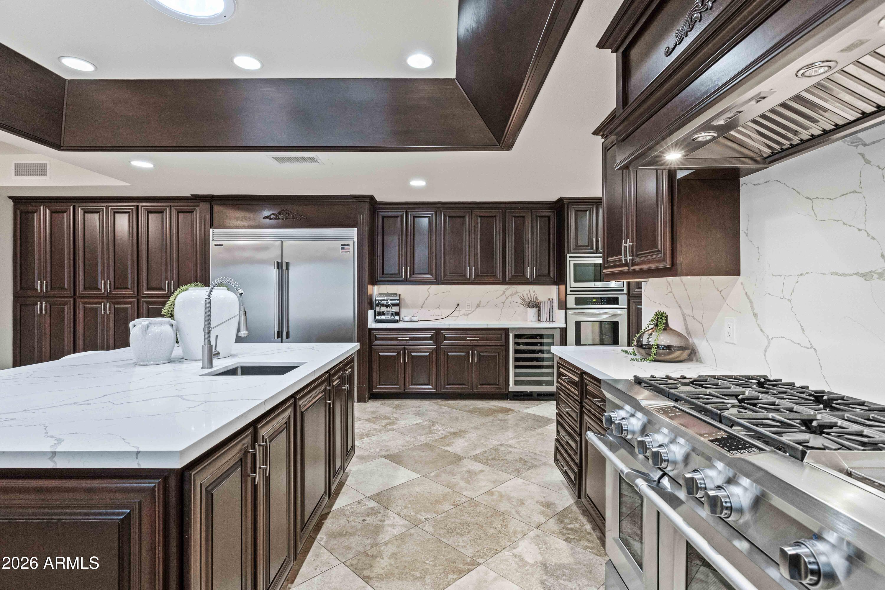 PHOENICIAN ESTATES - Residential
