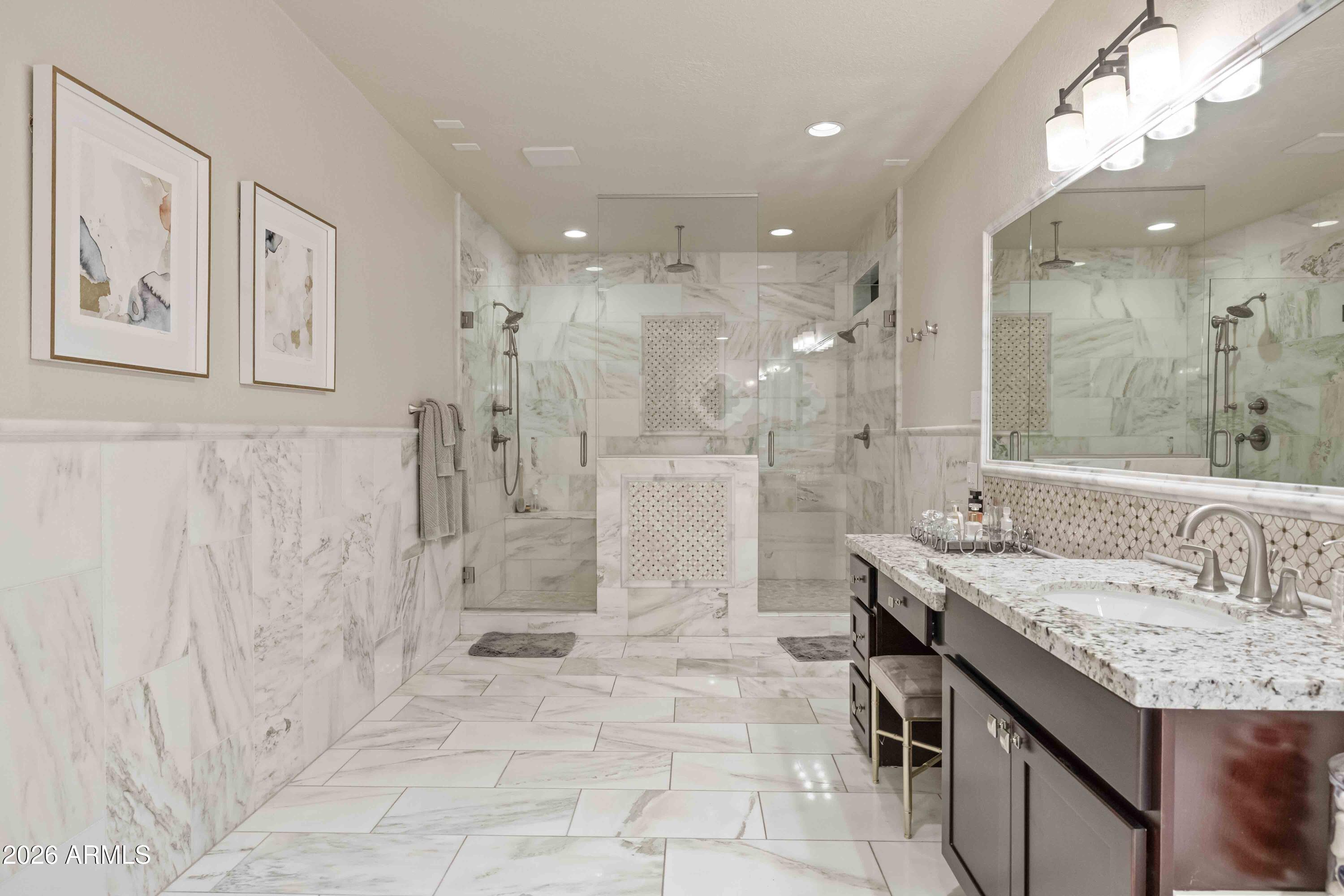 PHOENICIAN ESTATES - Residential