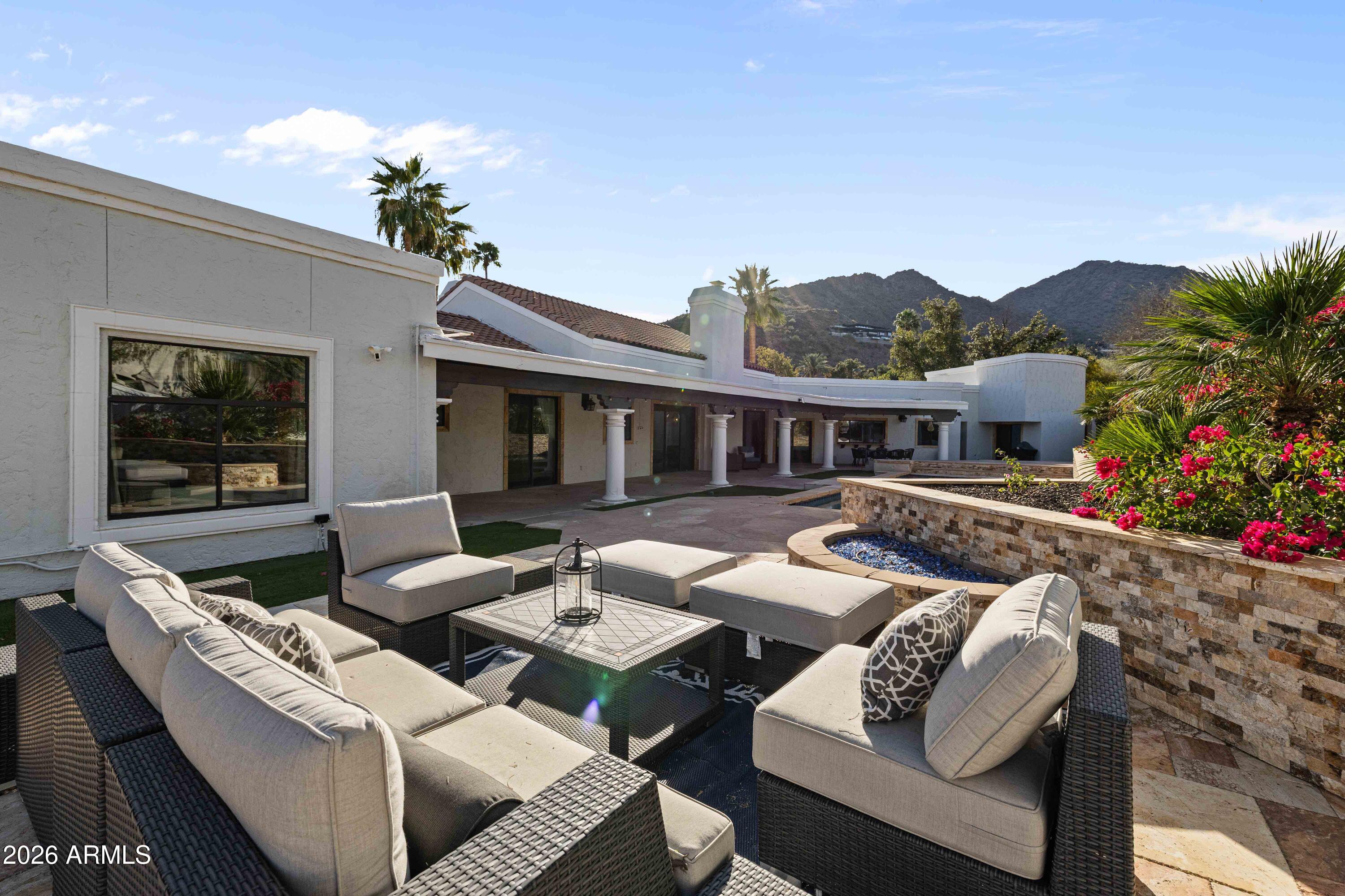 PHOENICIAN ESTATES - Residential