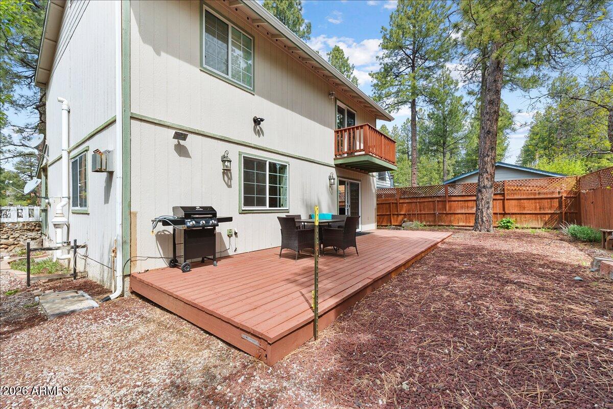 PINEWOOD 1 - Residential