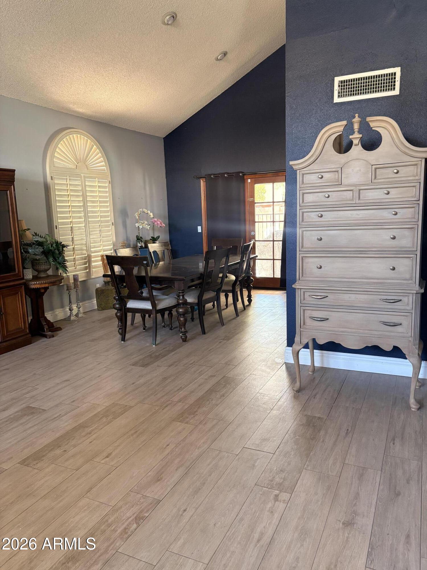 CIRCLE G MEADOWS 3 - Residential