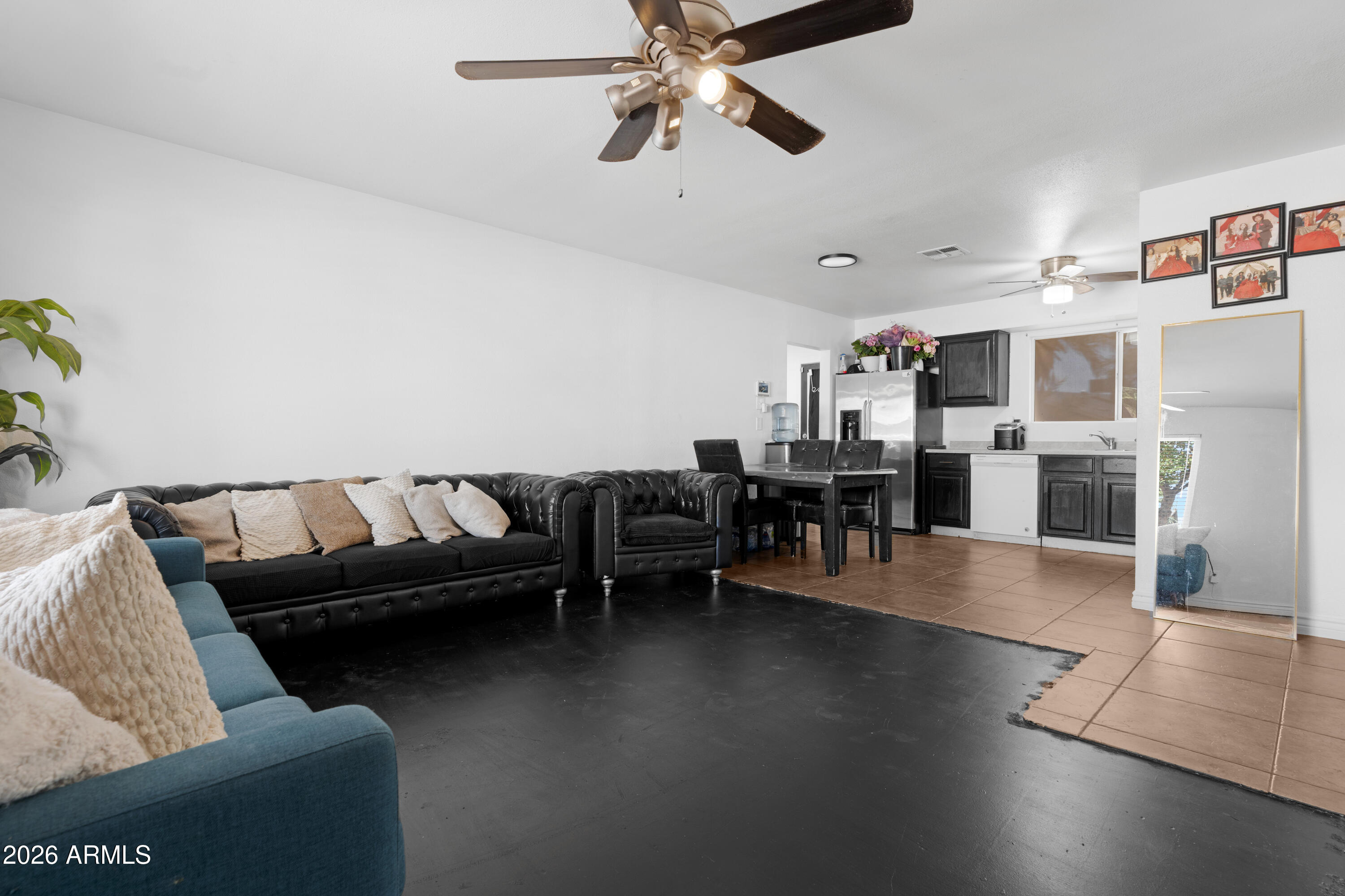 DESERT SANDS GOLF AND COUNTRY CLUB UNIT 8 - Residential