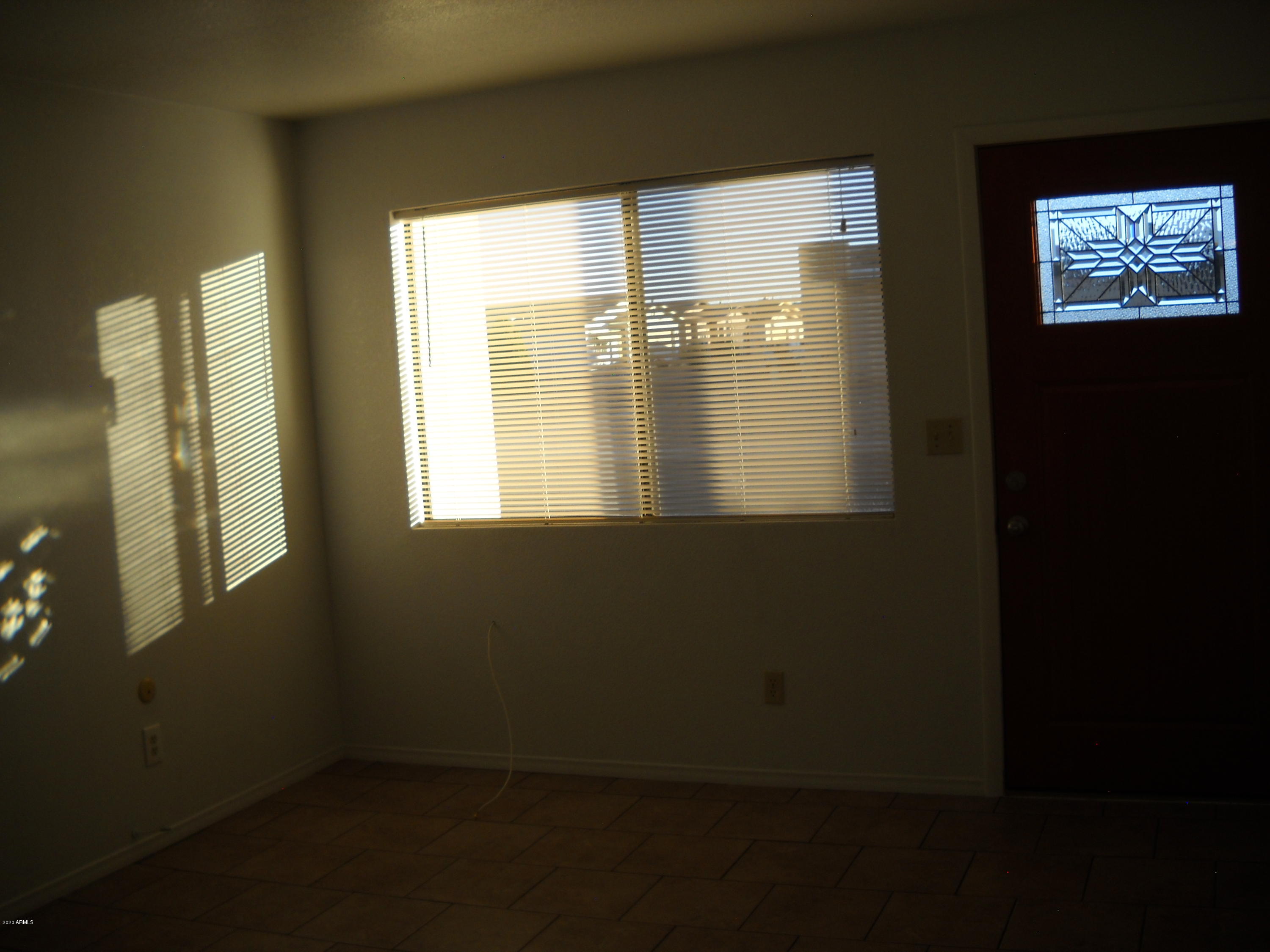 LONDON SQUARE UNIT 2 - Residential