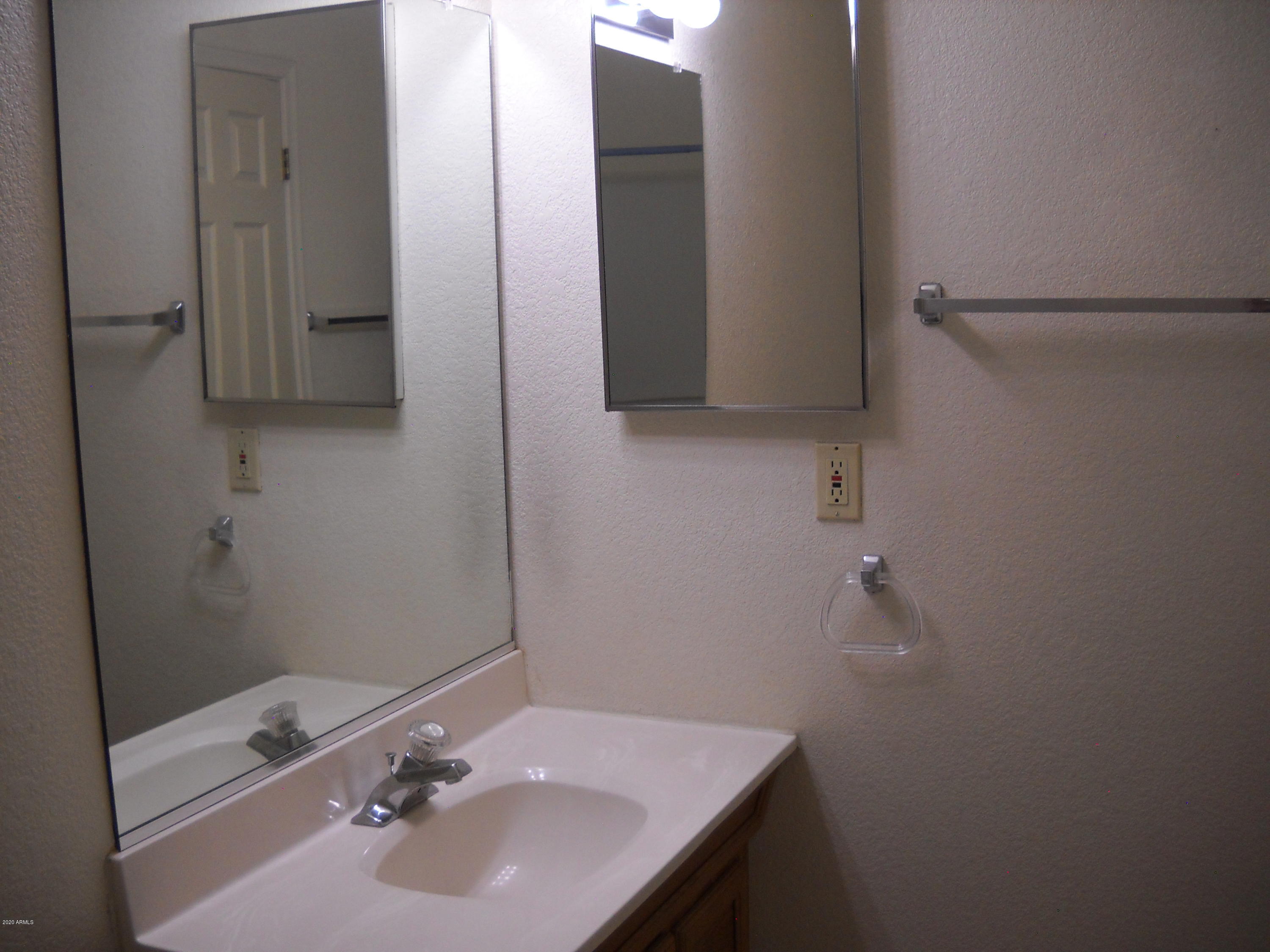 LONDON SQUARE UNIT 2 - Residential