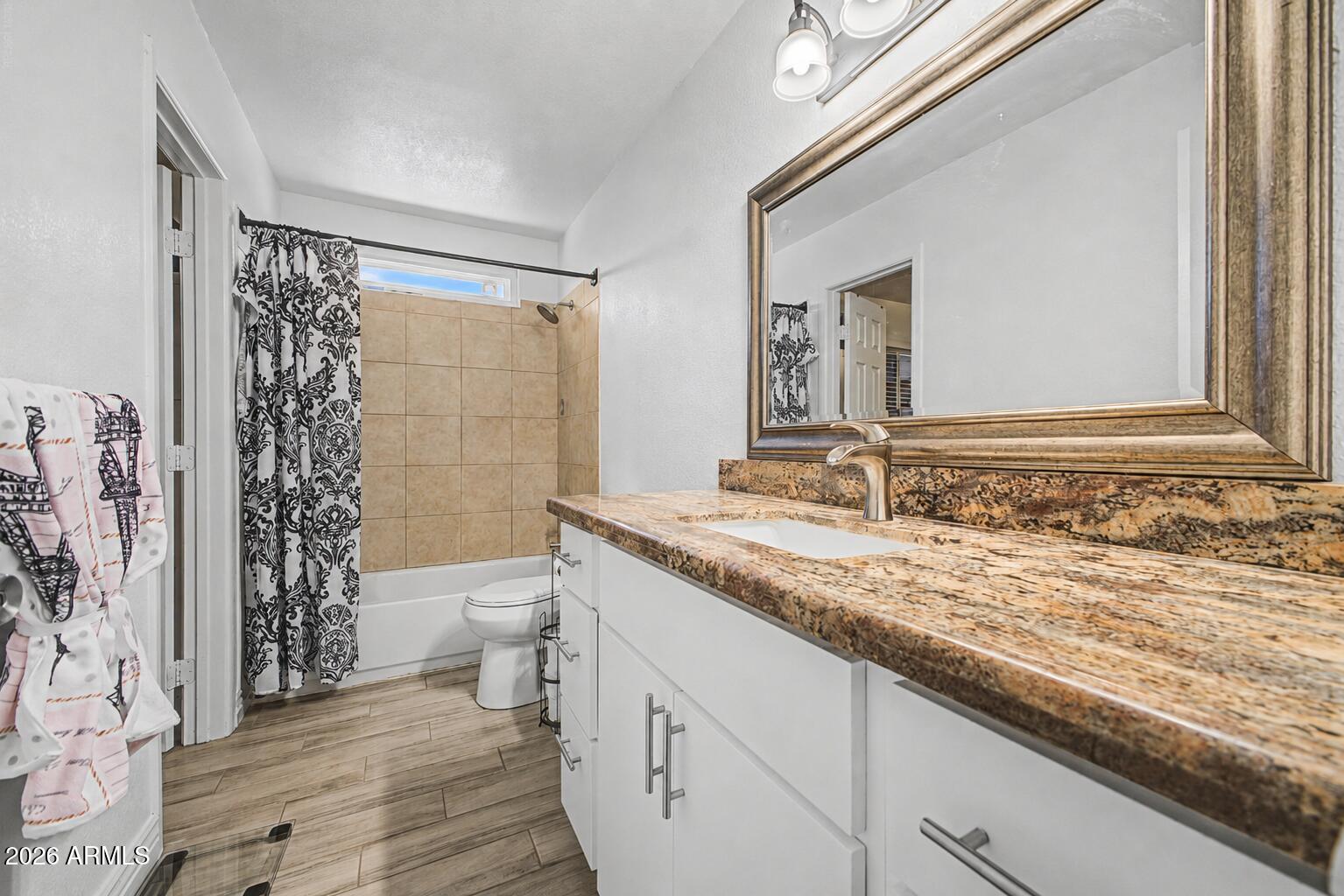 UNION HILLS ESTATES - Residential