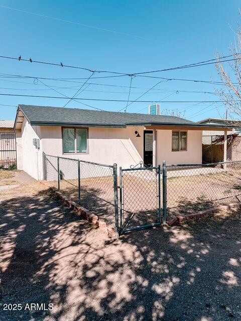 DOUGLAS - Residential