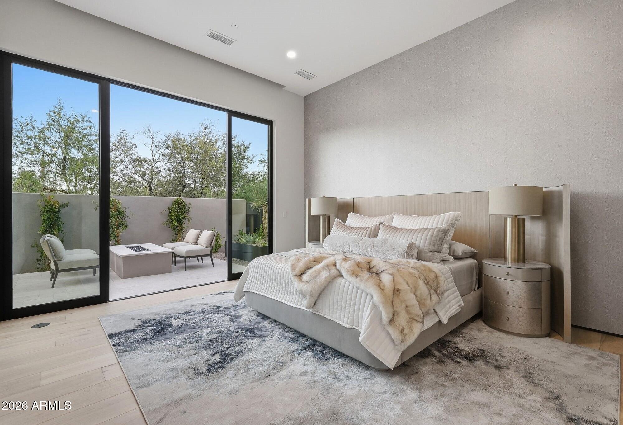 ASCENT AT THE PHOENICIAN THE ESTATES - Residential