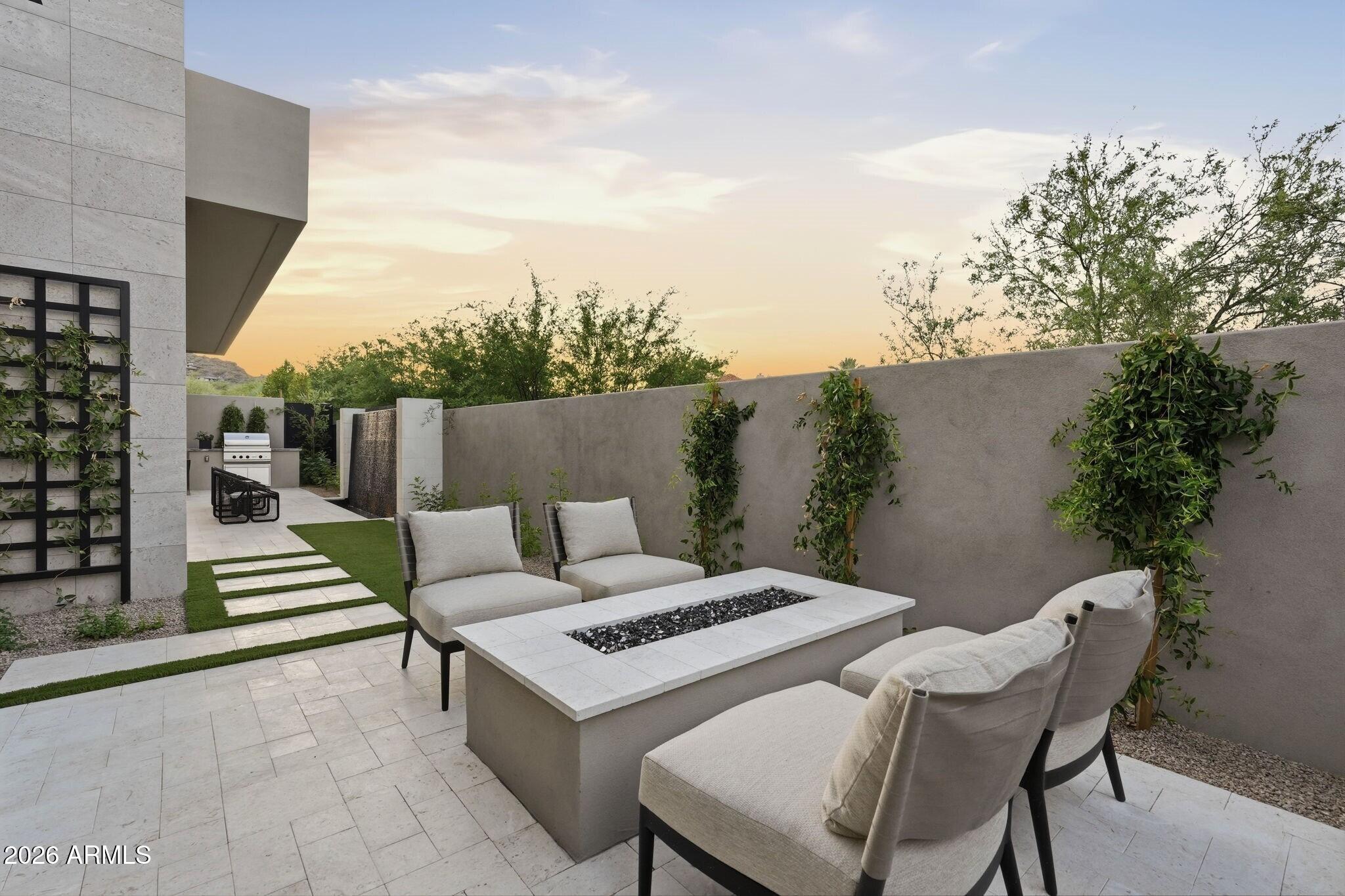 ASCENT AT THE PHOENICIAN THE ESTATES - Residential