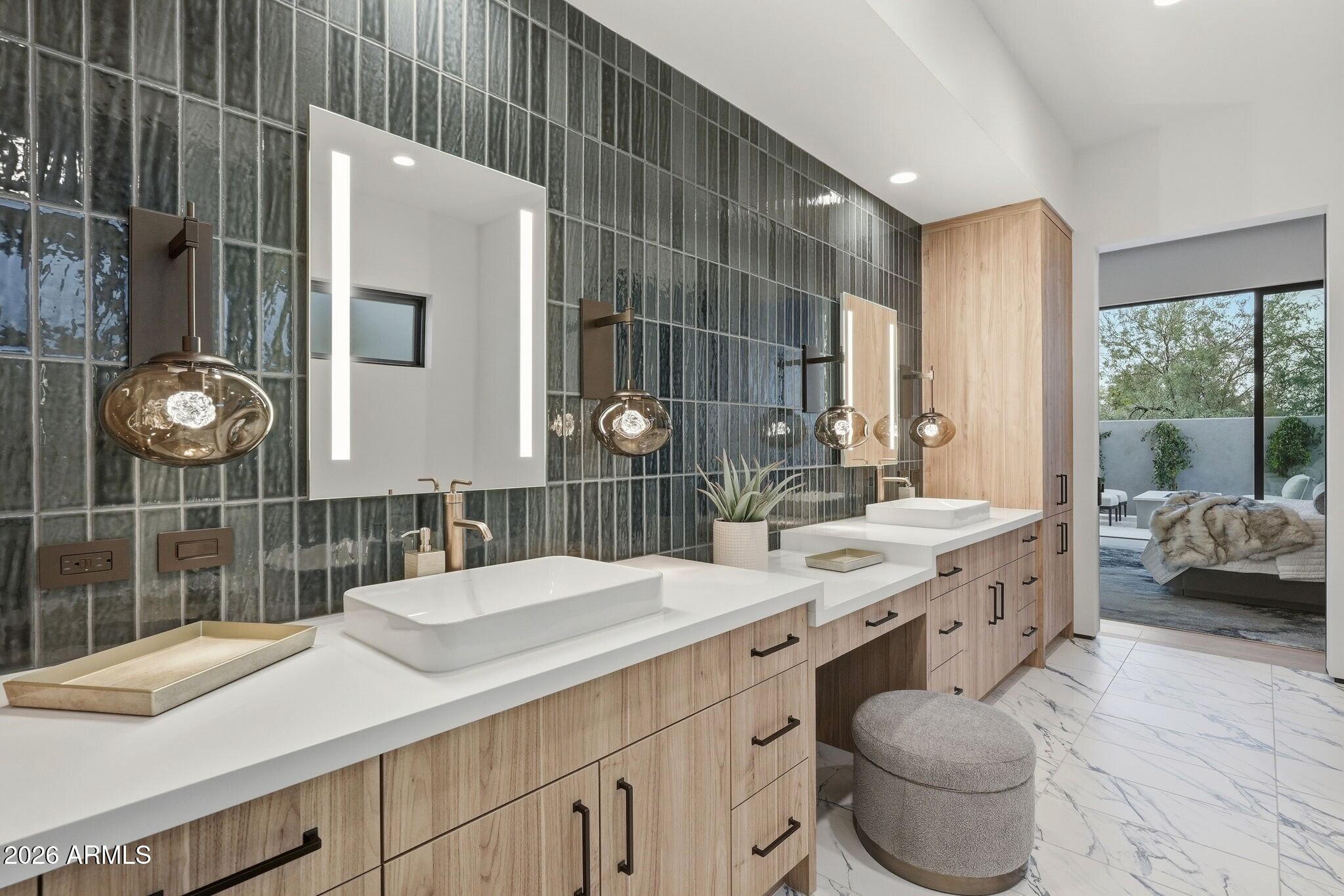 ASCENT AT THE PHOENICIAN THE ESTATES - Residential