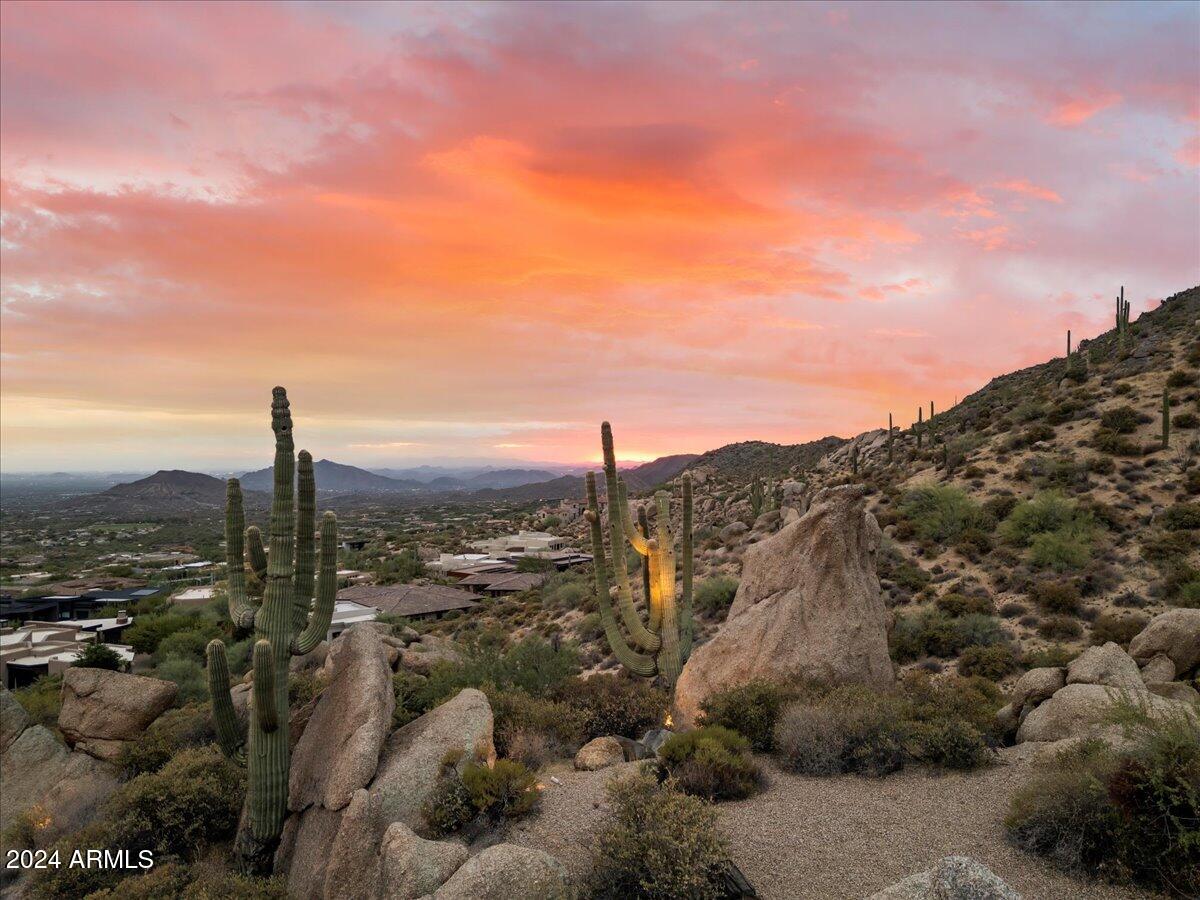DESERT MOUNTAIN - Residential