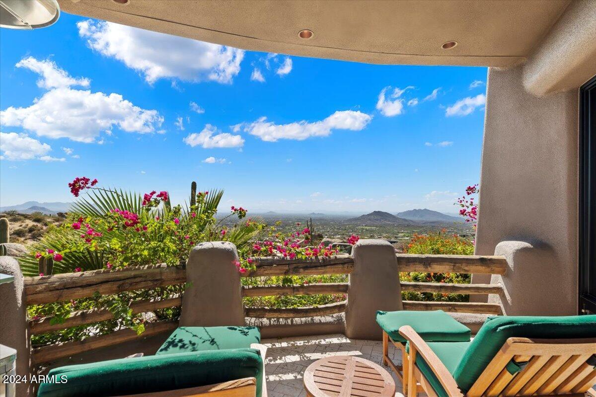 DESERT MOUNTAIN - Residential