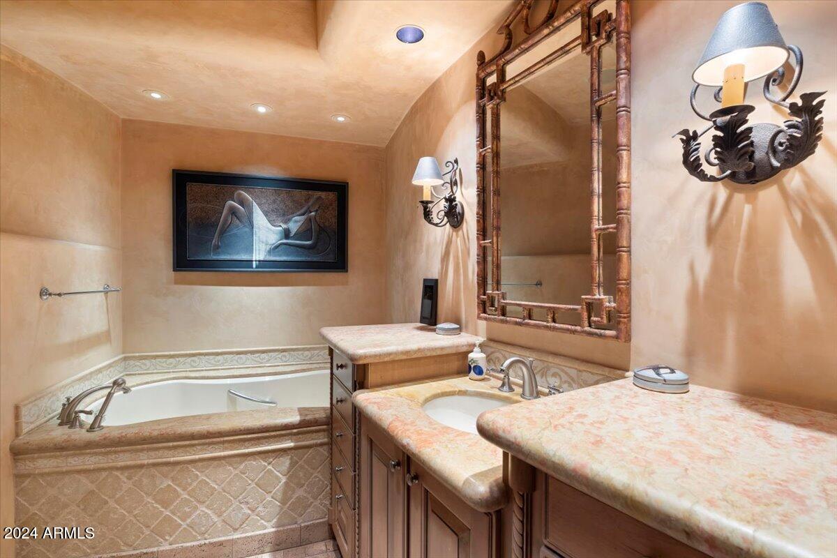 DESERT MOUNTAIN - Residential
