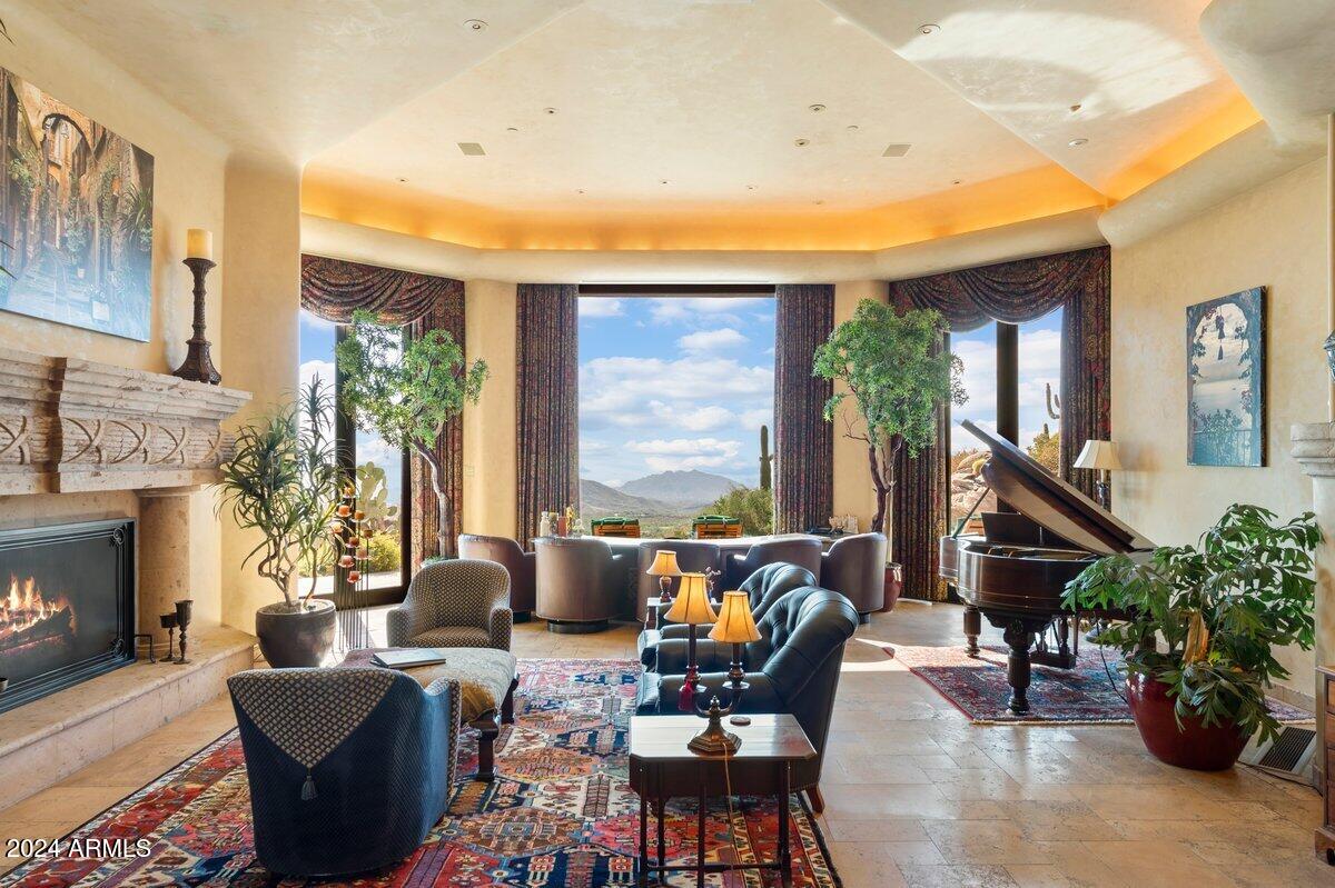 DESERT MOUNTAIN - Residential