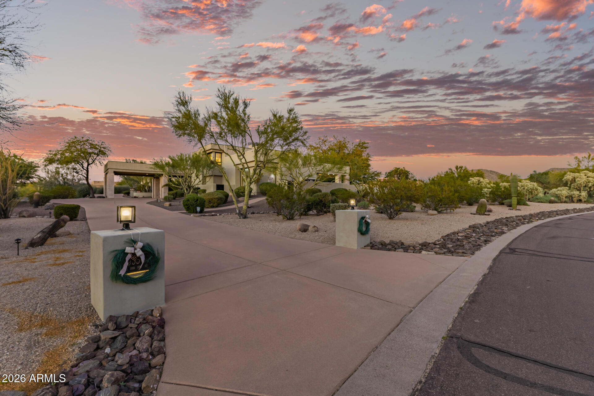 PINNACLE PEAK VISTAS 3 LOT 1-210 TR A-B - Residential