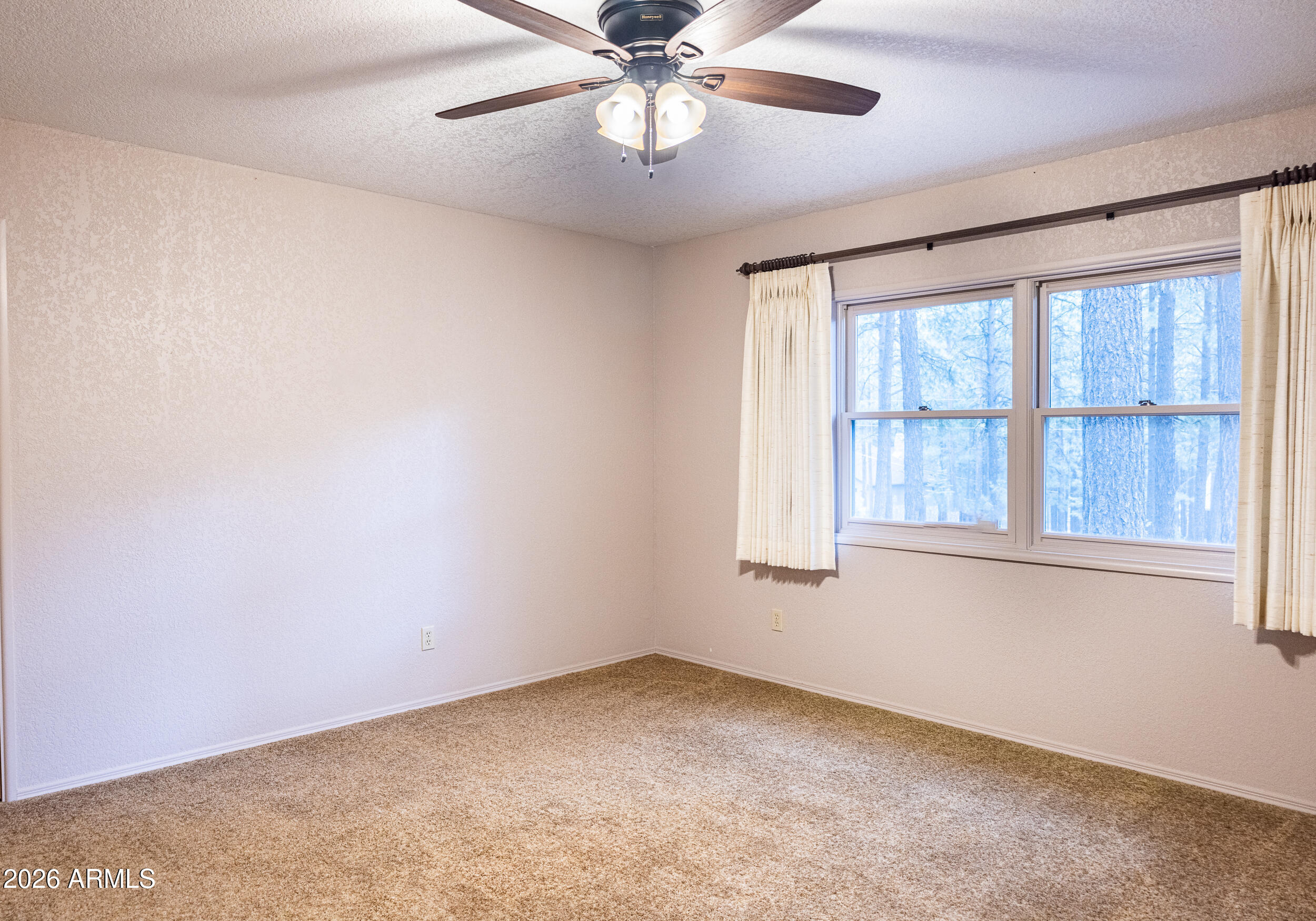 FOREST LAKES ESTATES 6 - Residential