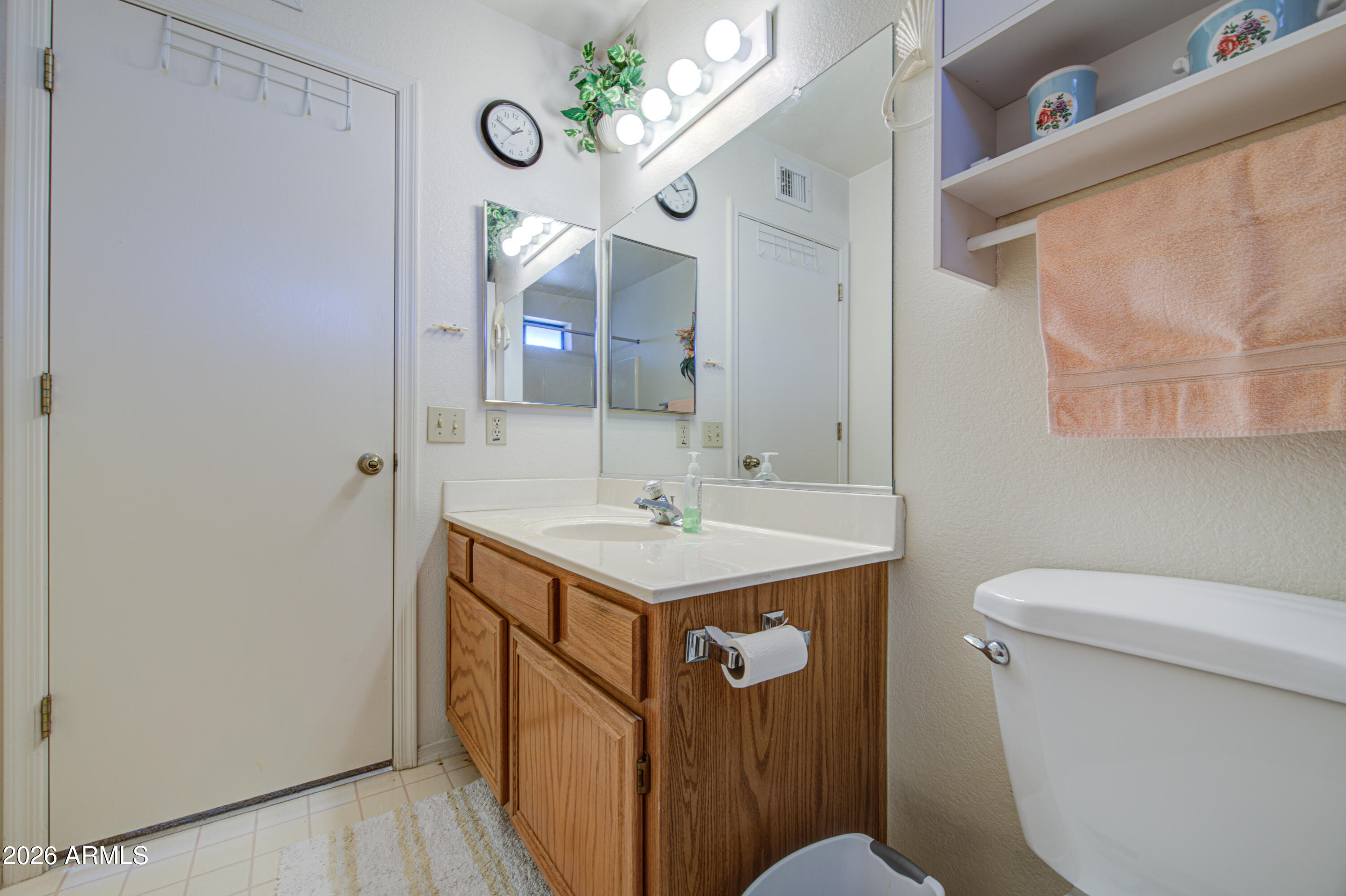 APACHE VILLA FIVE - Residential