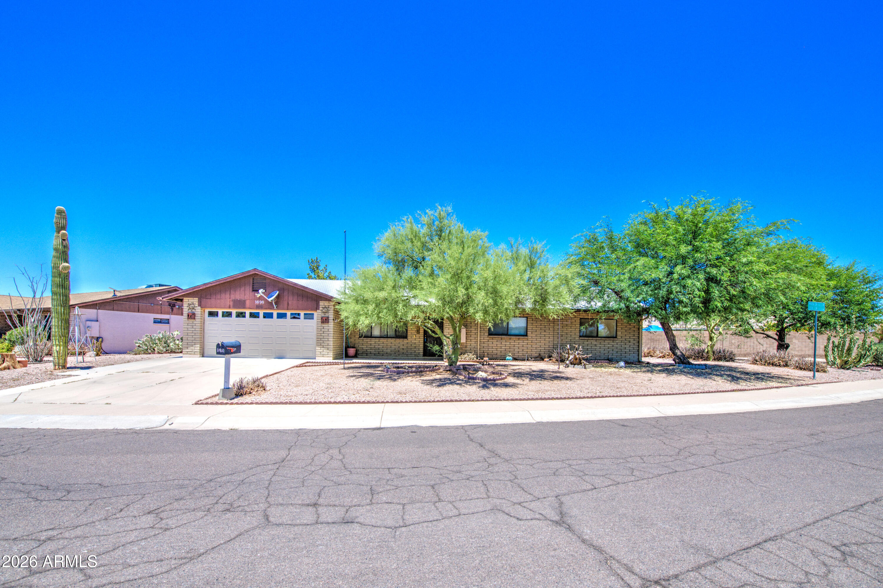 APACHE VILLA FIVE - Residential