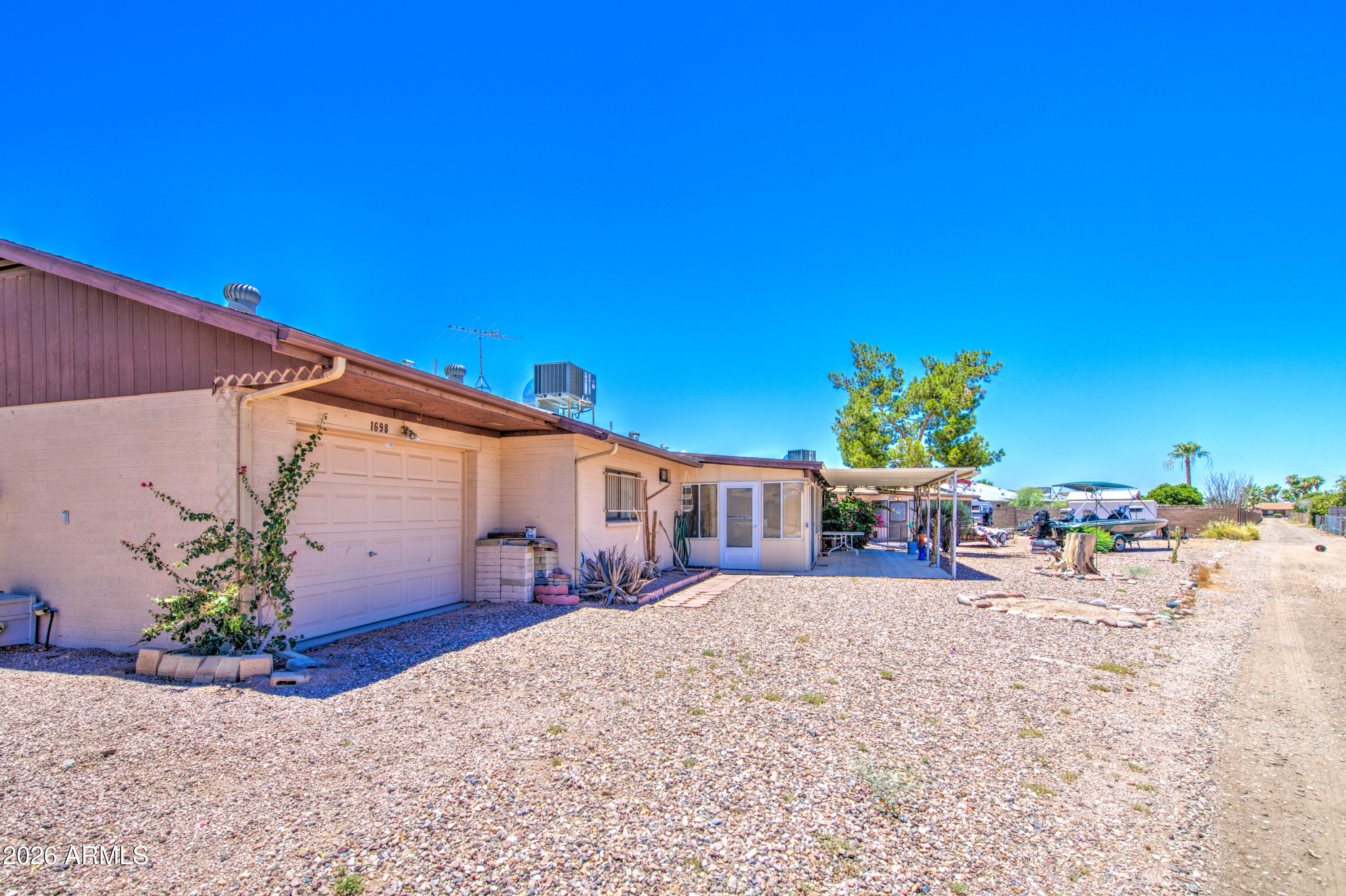 APACHE VILLA FIVE - Residential