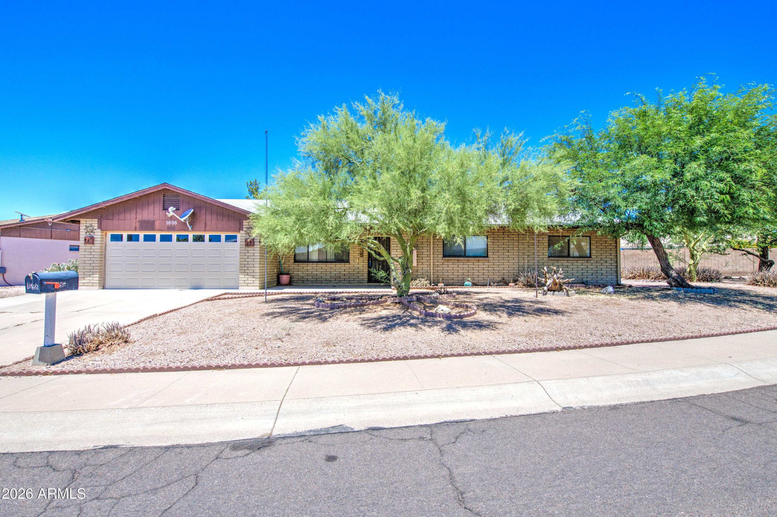 APACHE VILLA FIVE - Residential