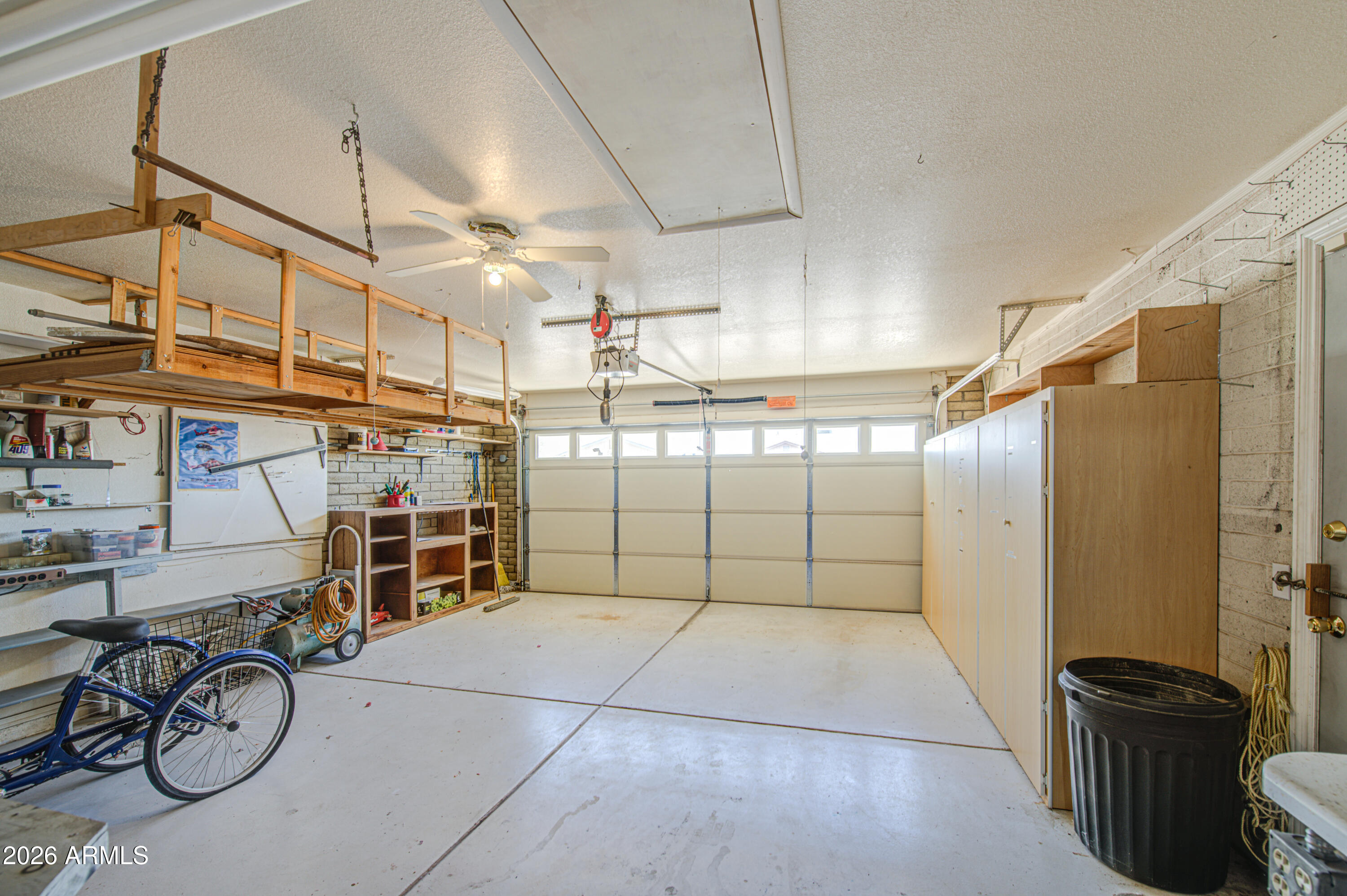 APACHE VILLA FIVE - Residential