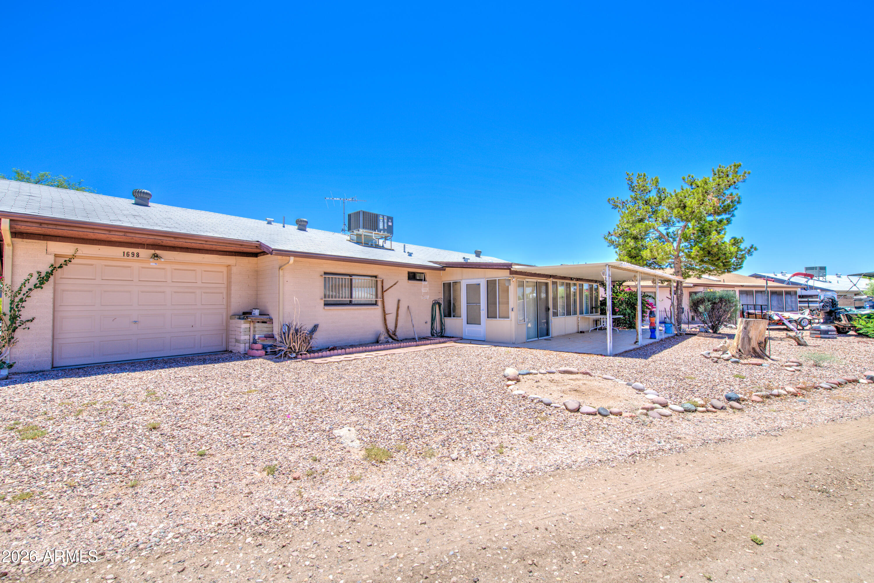 APACHE VILLA FIVE - Residential