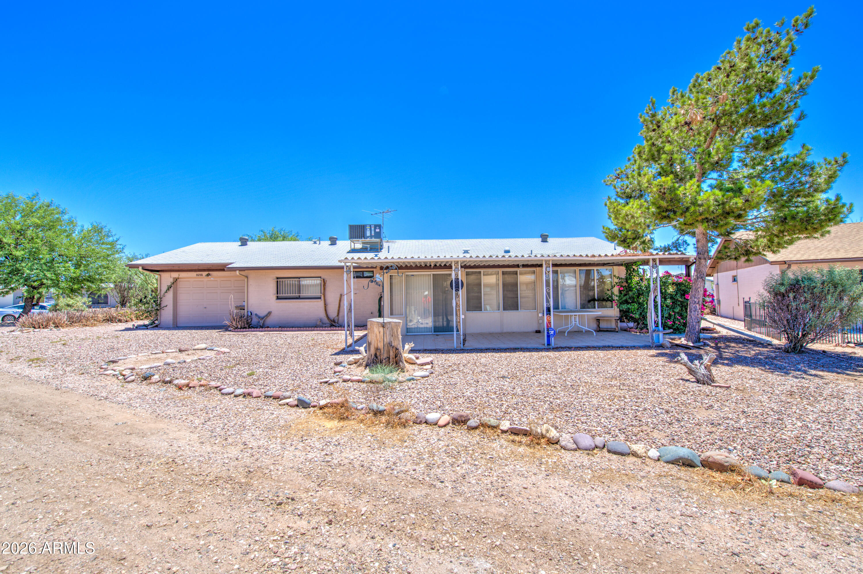 APACHE VILLA FIVE - Residential