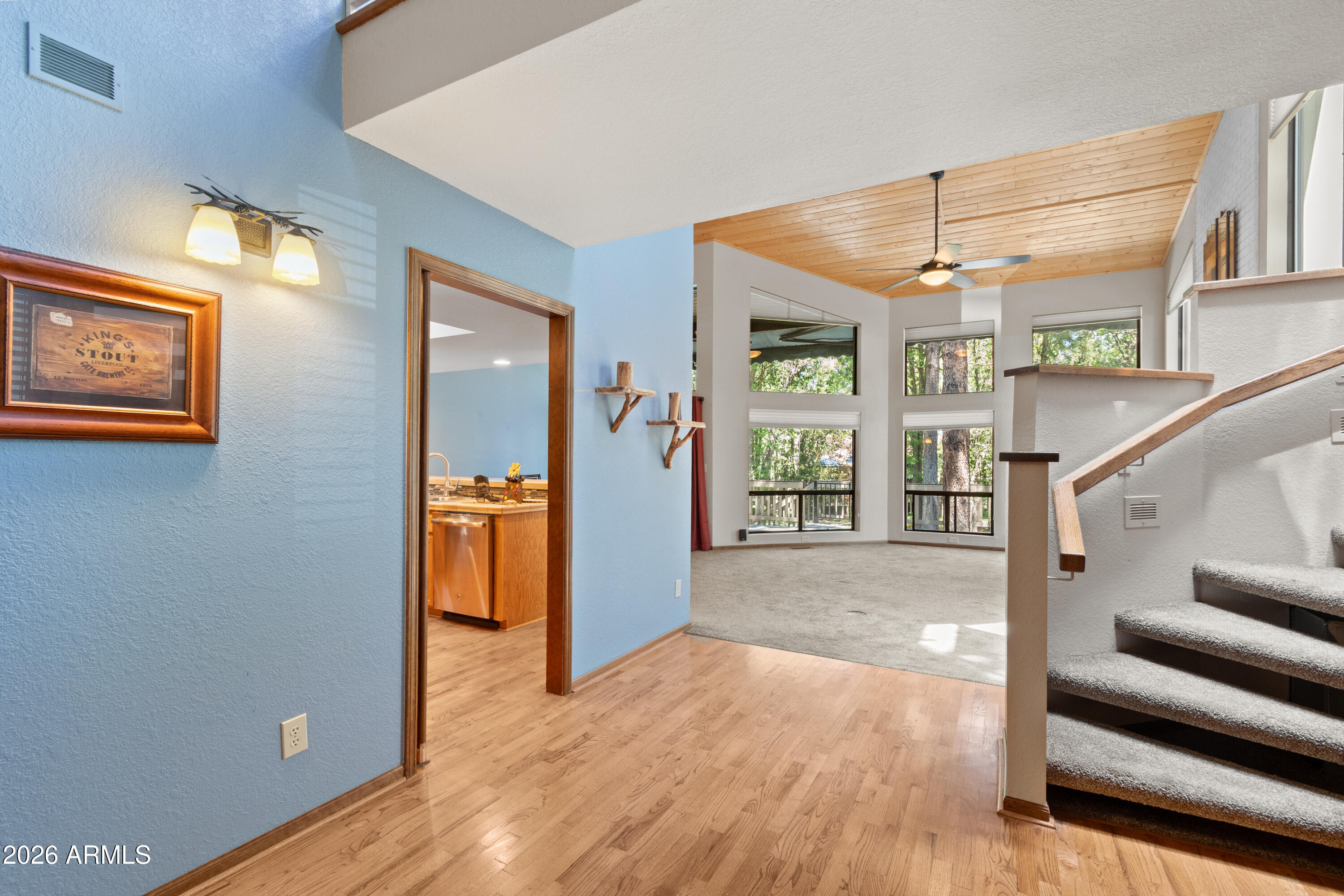 QUALITY HILL - Residential