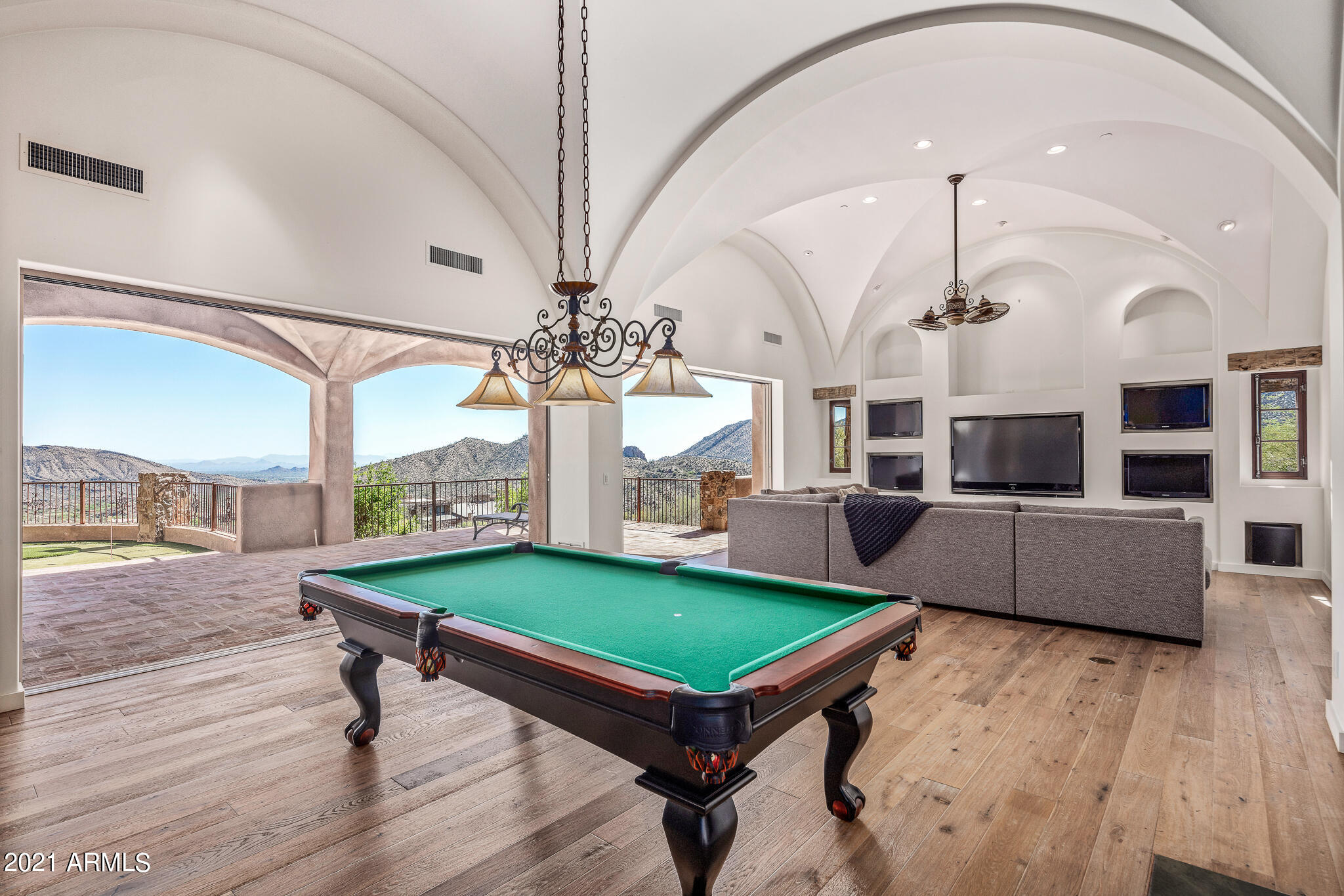 DESERT MOUNTAIN - Residential
