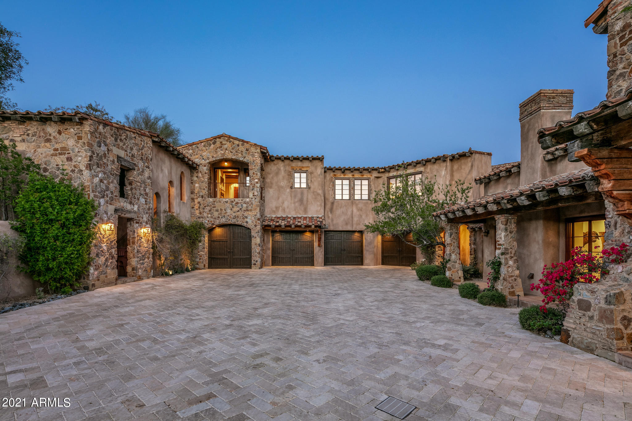 DESERT MOUNTAIN - Residential