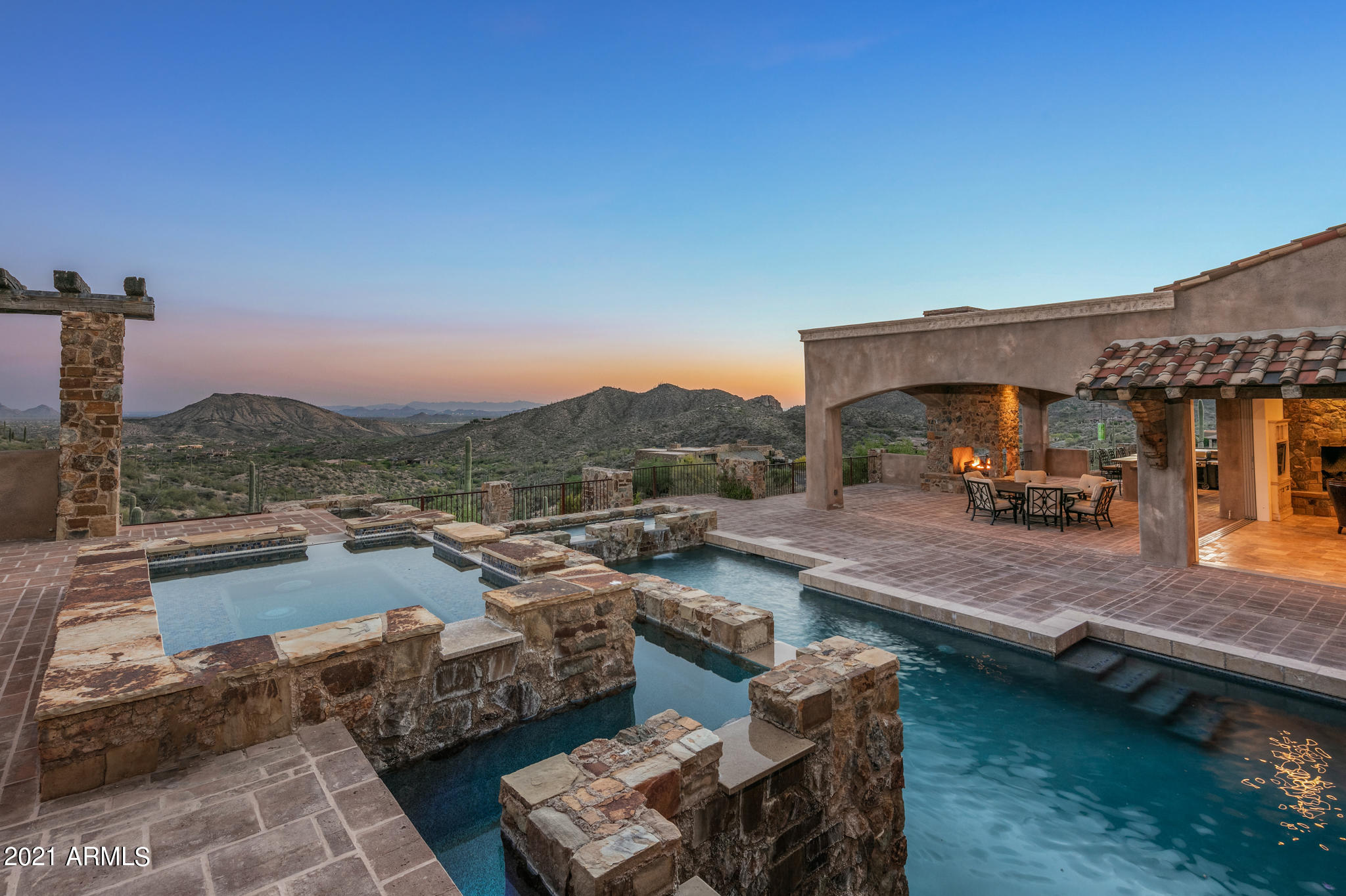 DESERT MOUNTAIN - Residential