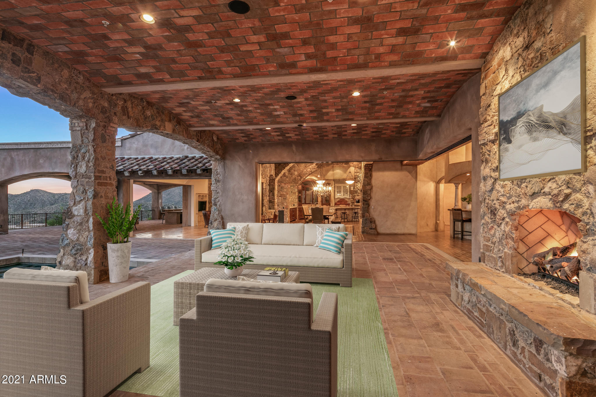 DESERT MOUNTAIN - Residential