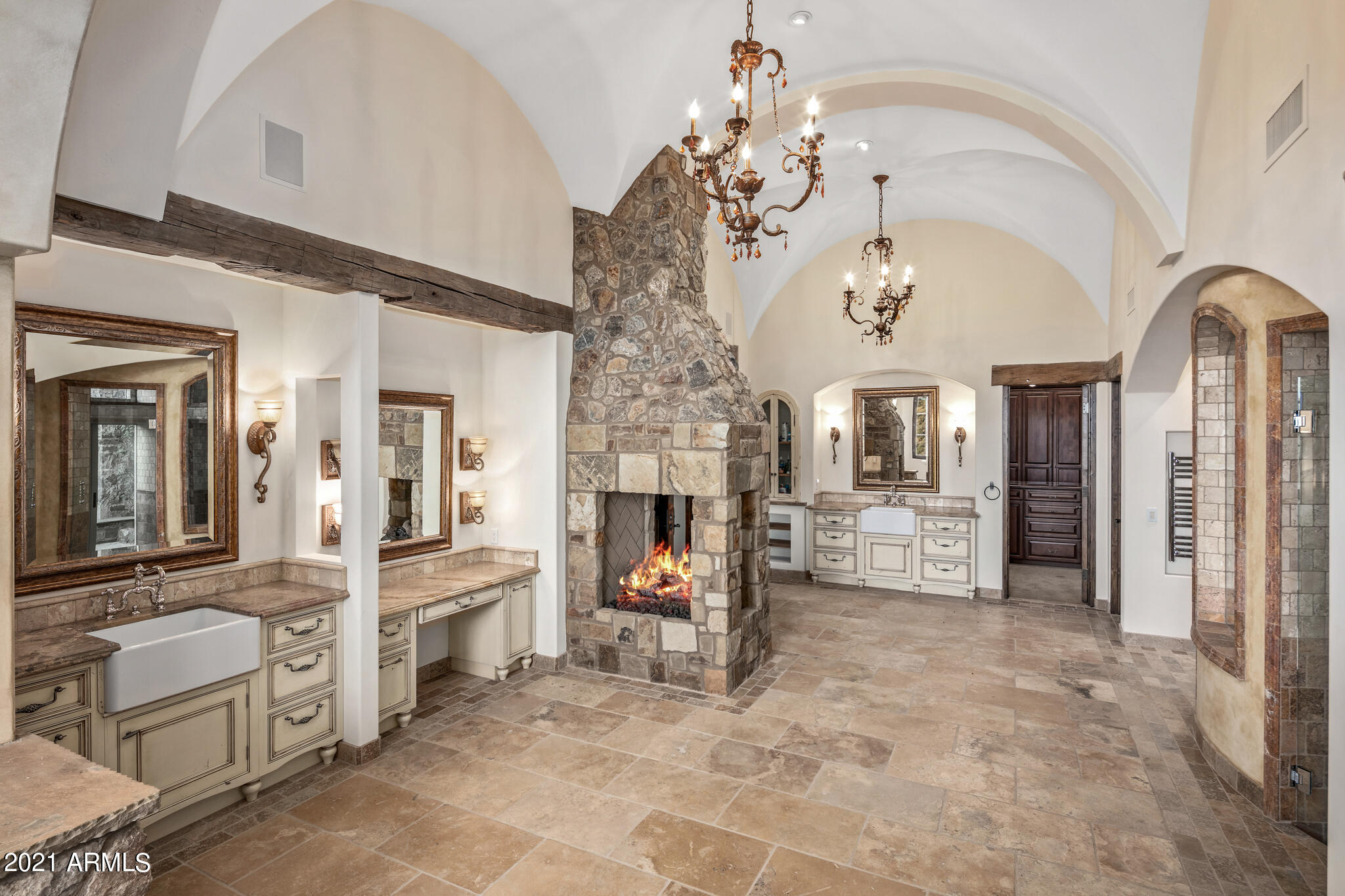 DESERT MOUNTAIN - Residential