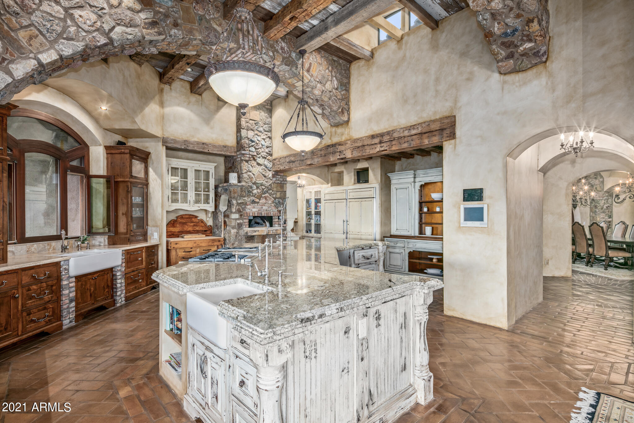 DESERT MOUNTAIN - Residential