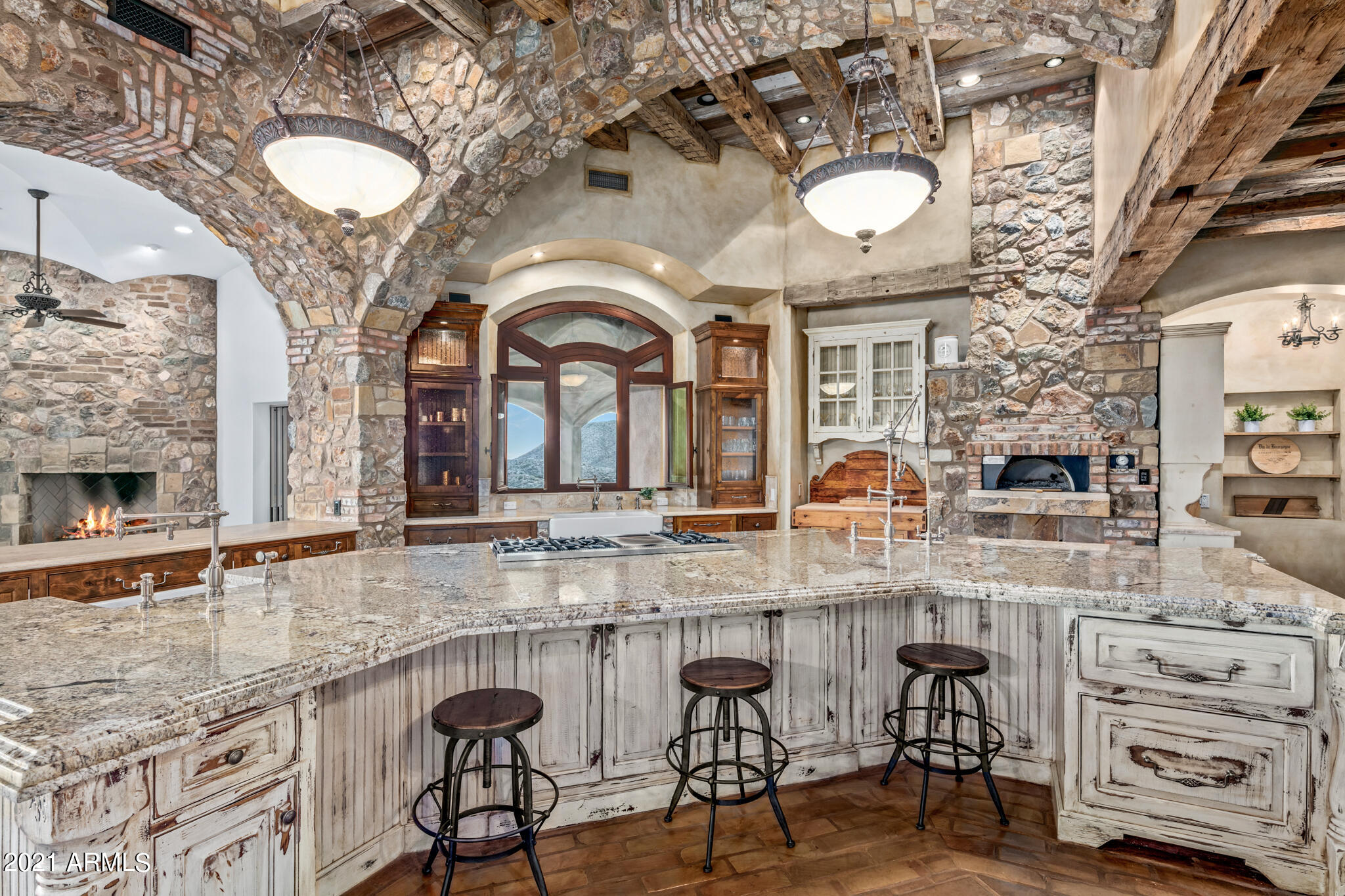 DESERT MOUNTAIN - Residential