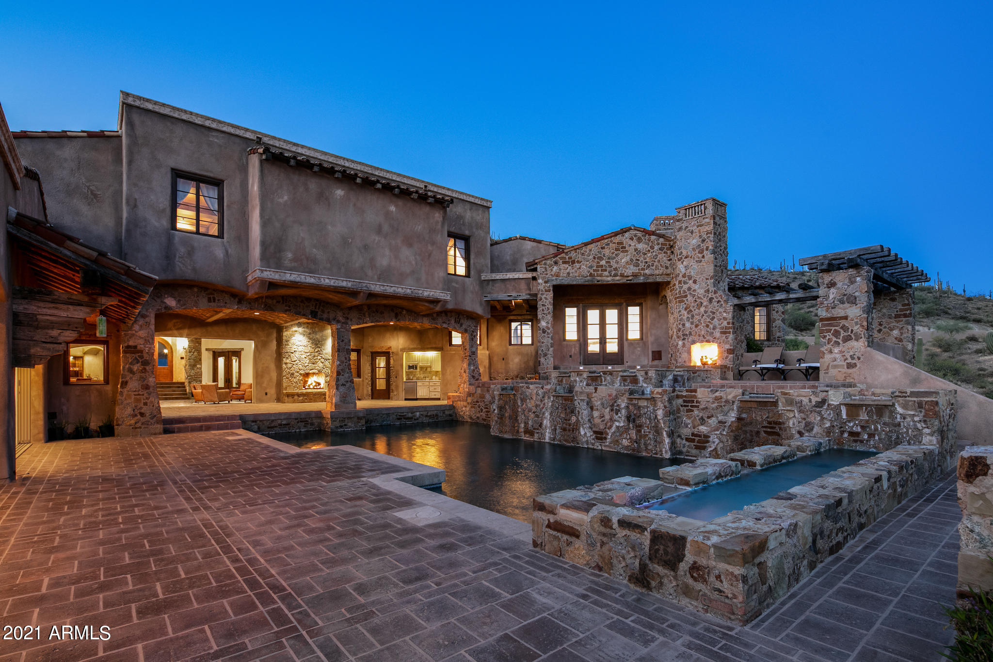 DESERT MOUNTAIN - Residential
