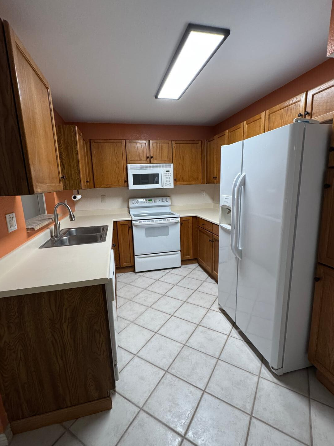 SCOTTSDALE TRAILS - Residential Lease