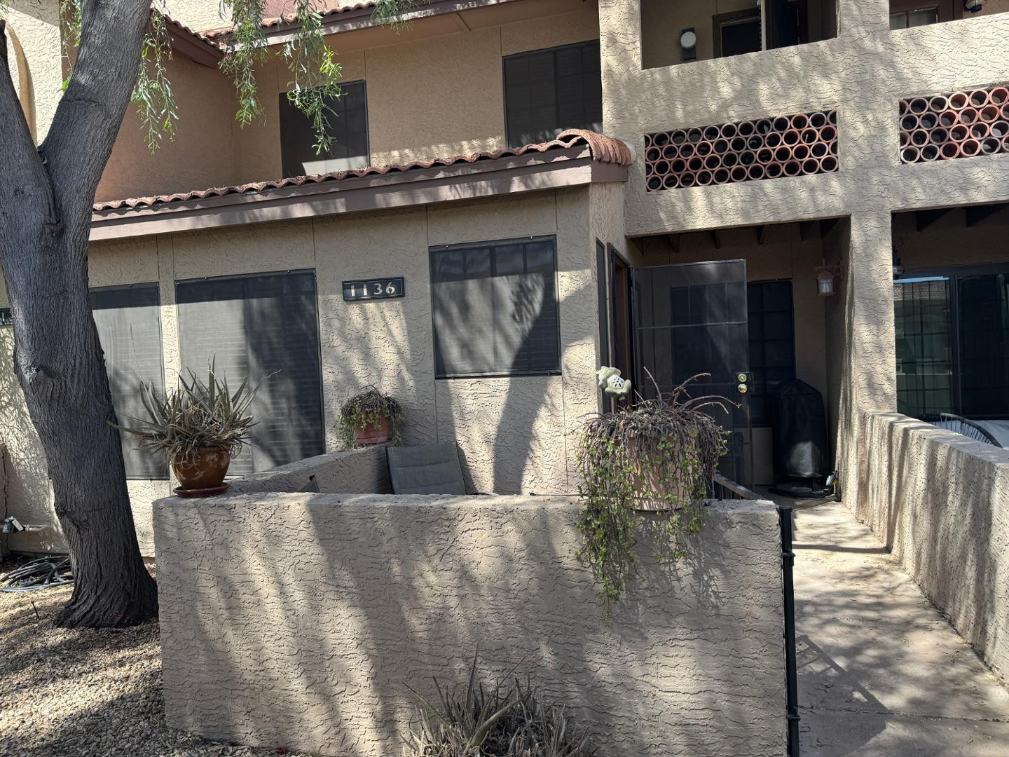 SCOTTSDALE TRAILS - Residential Lease