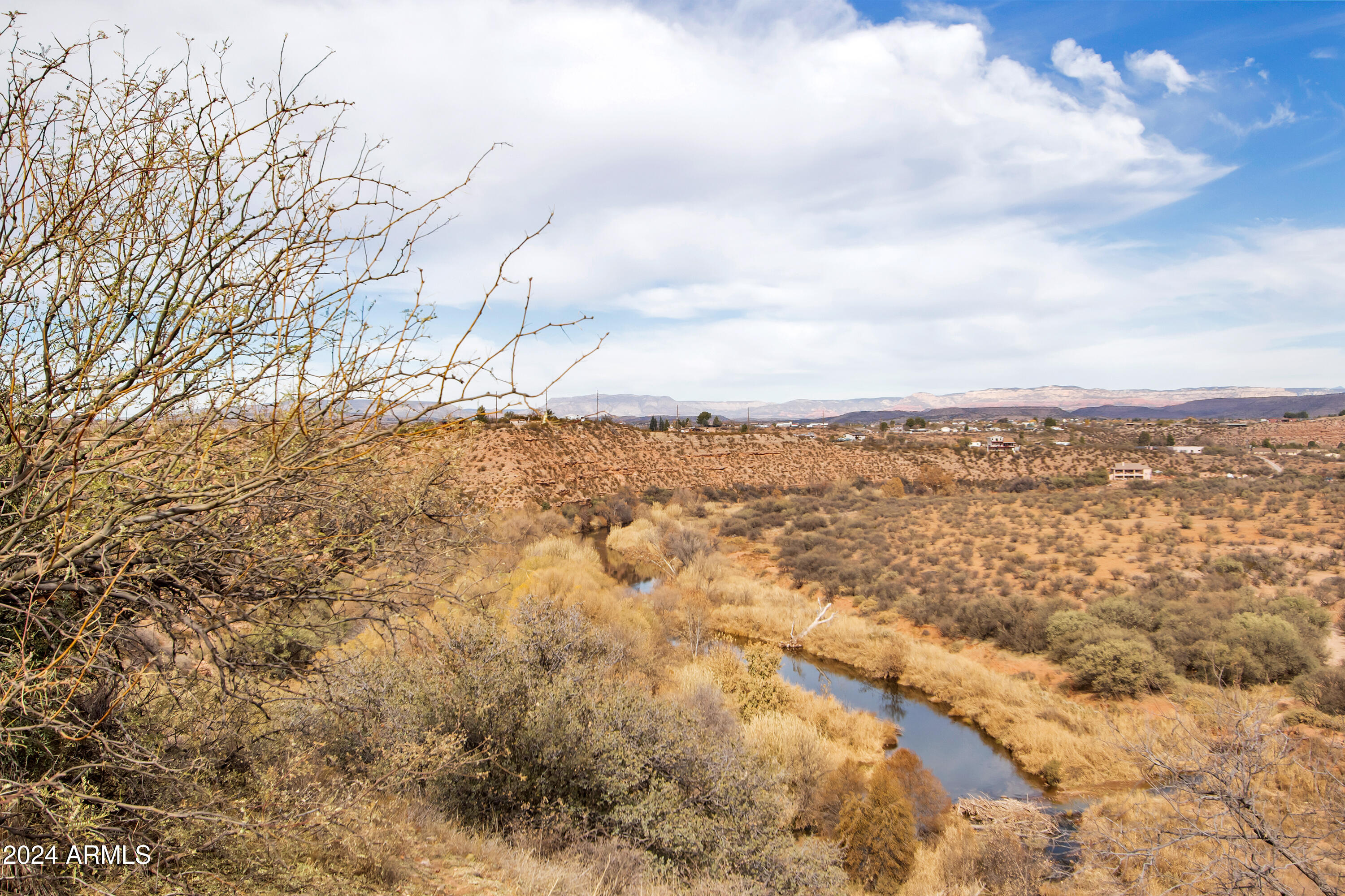 OAK CREEK ESTATES - Land