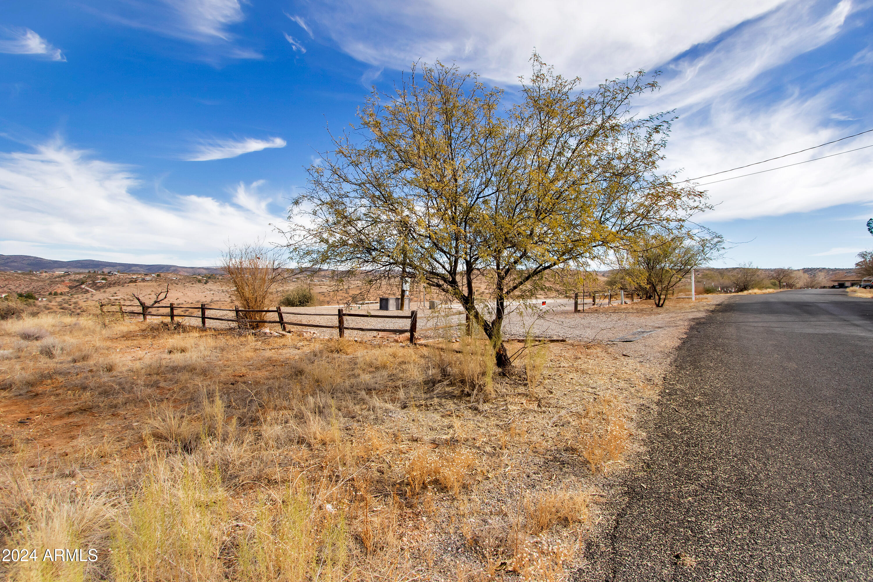 OAK CREEK ESTATES - Land