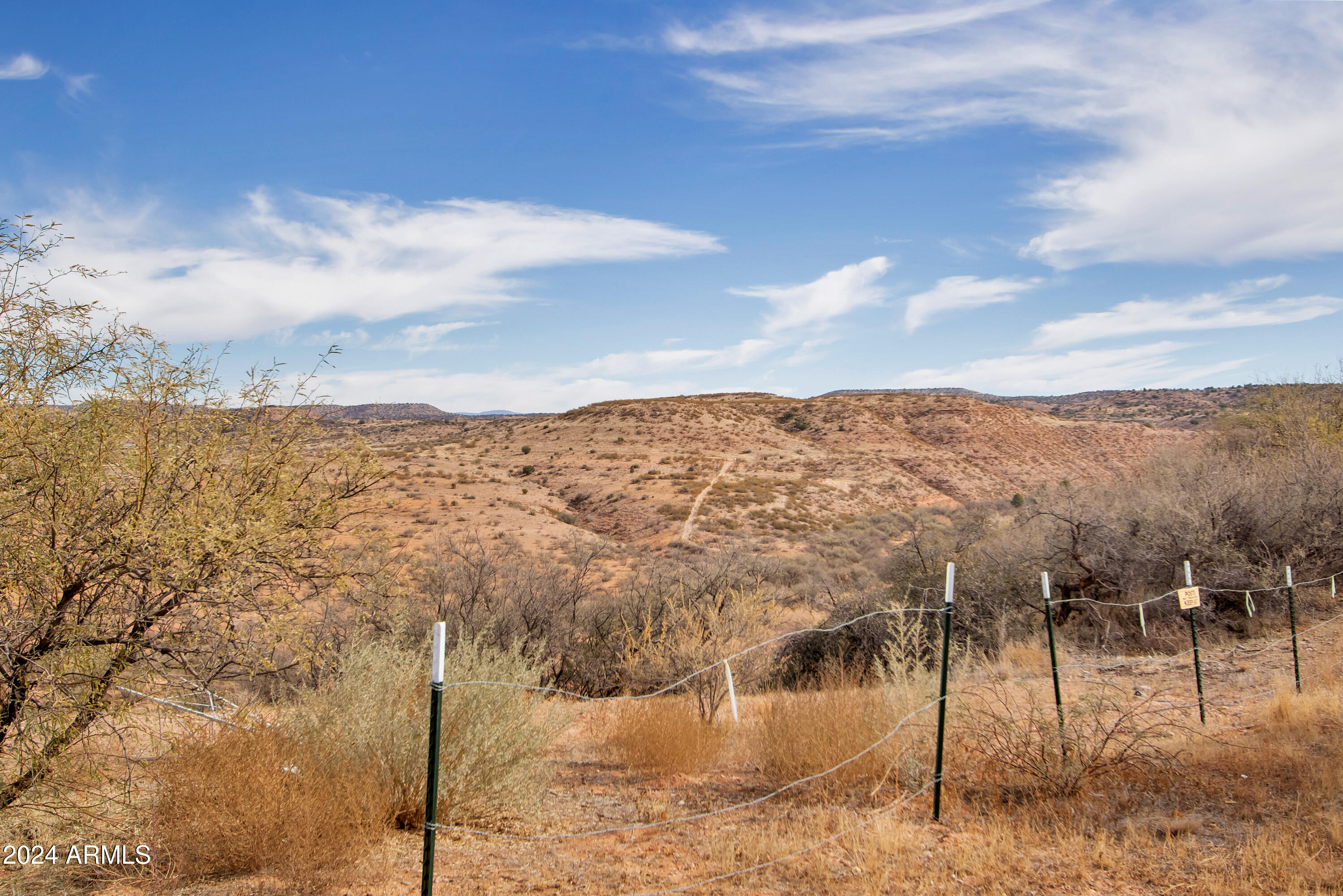OAK CREEK ESTATES - Land