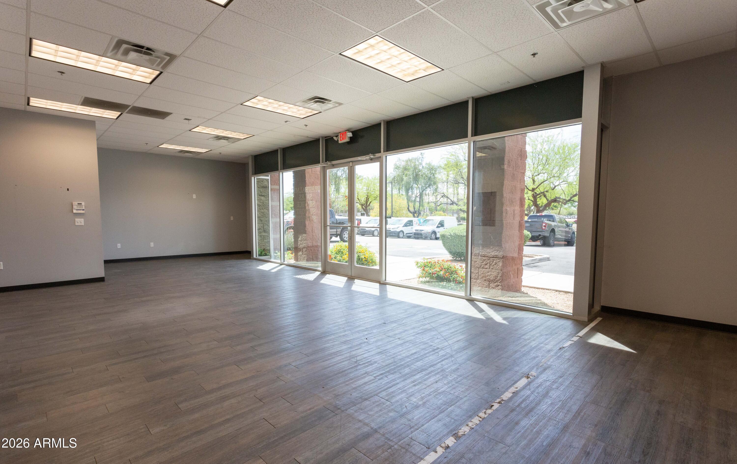 ELLIOT BUSINESS CENTER CONDOMINIUM - Commercial Lease
