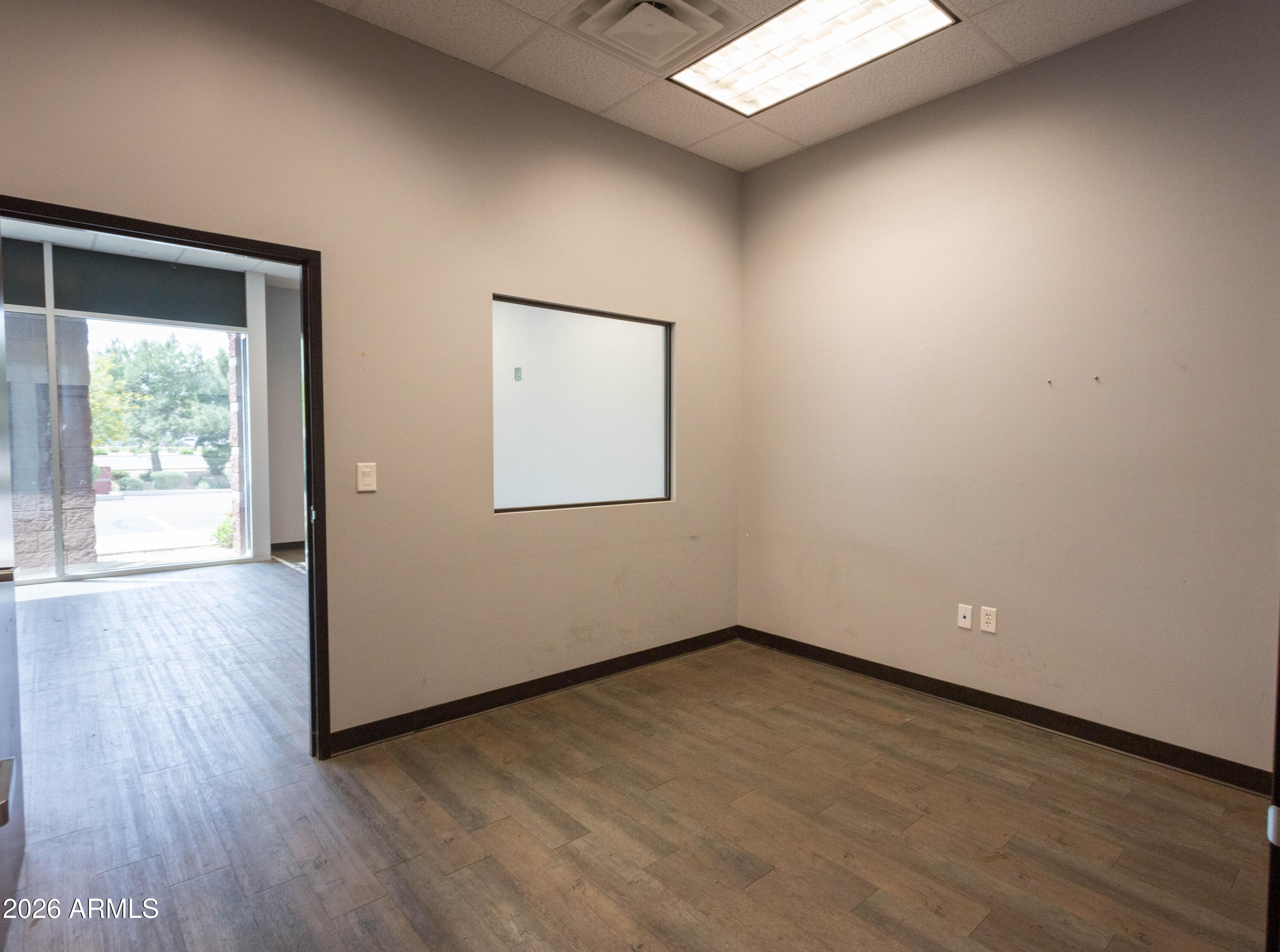 ELLIOT BUSINESS CENTER CONDOMINIUM - Commercial Lease