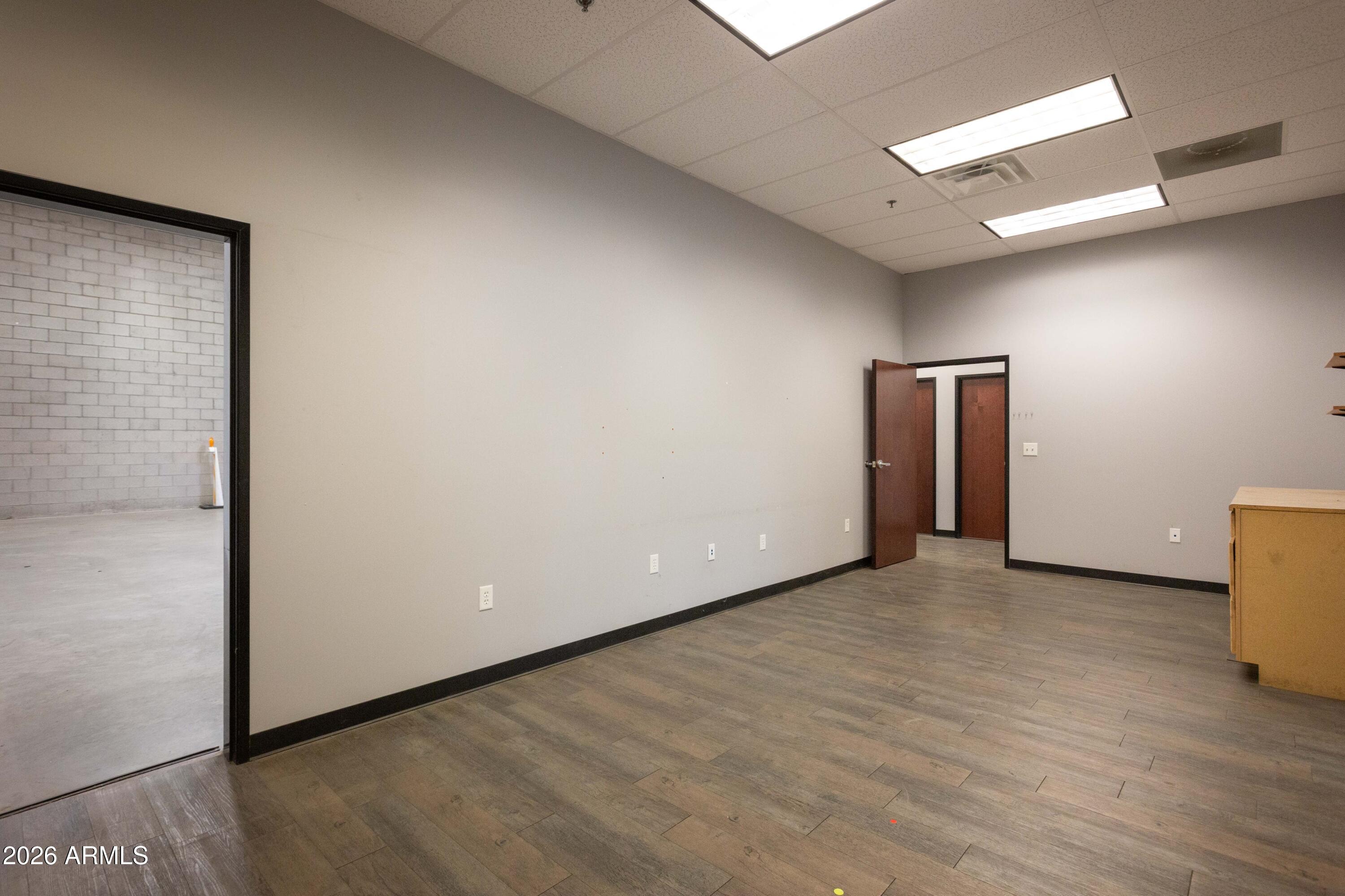 ELLIOT BUSINESS CENTER CONDOMINIUM - Commercial Lease