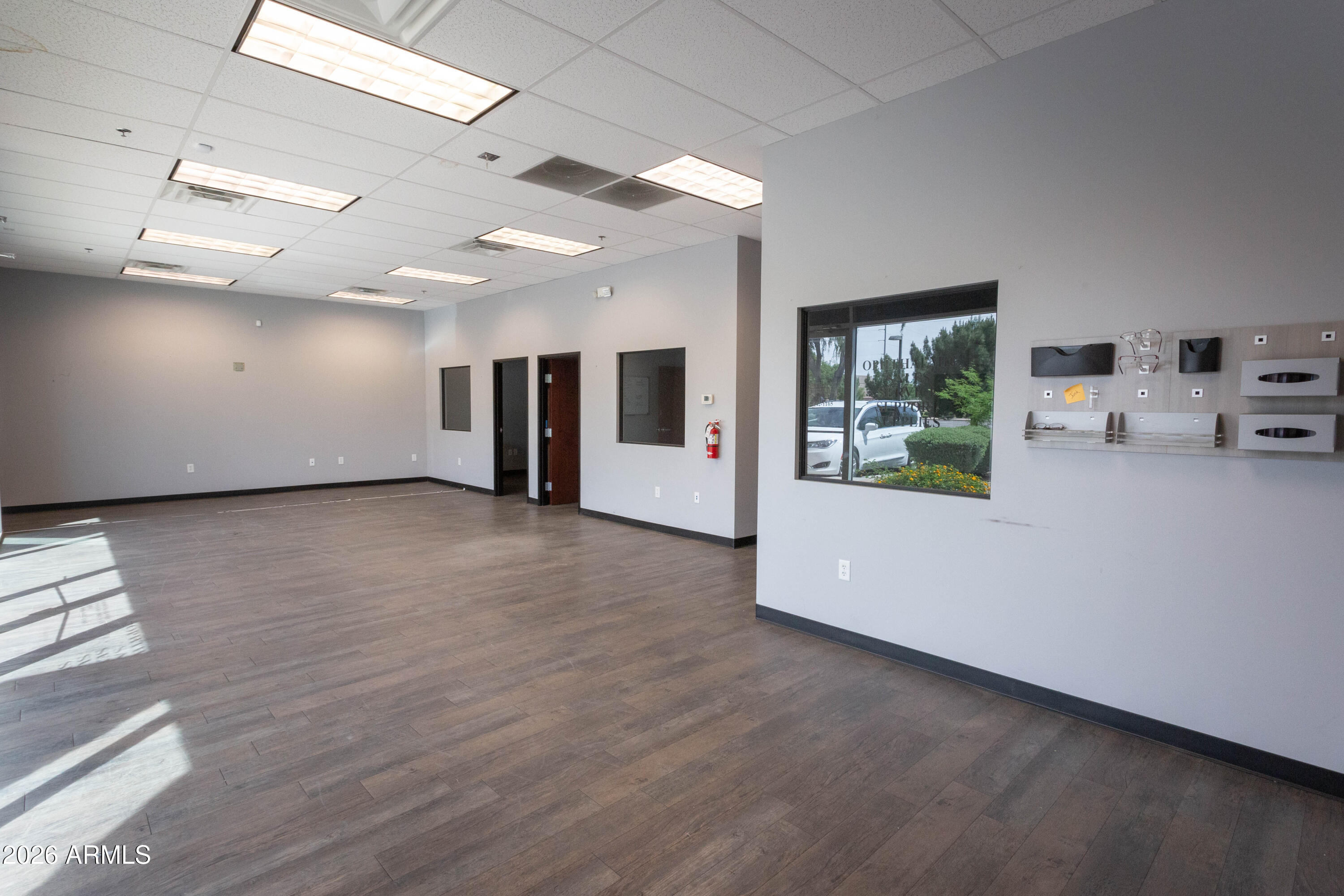 ELLIOT BUSINESS CENTER CONDOMINIUM - Commercial Lease